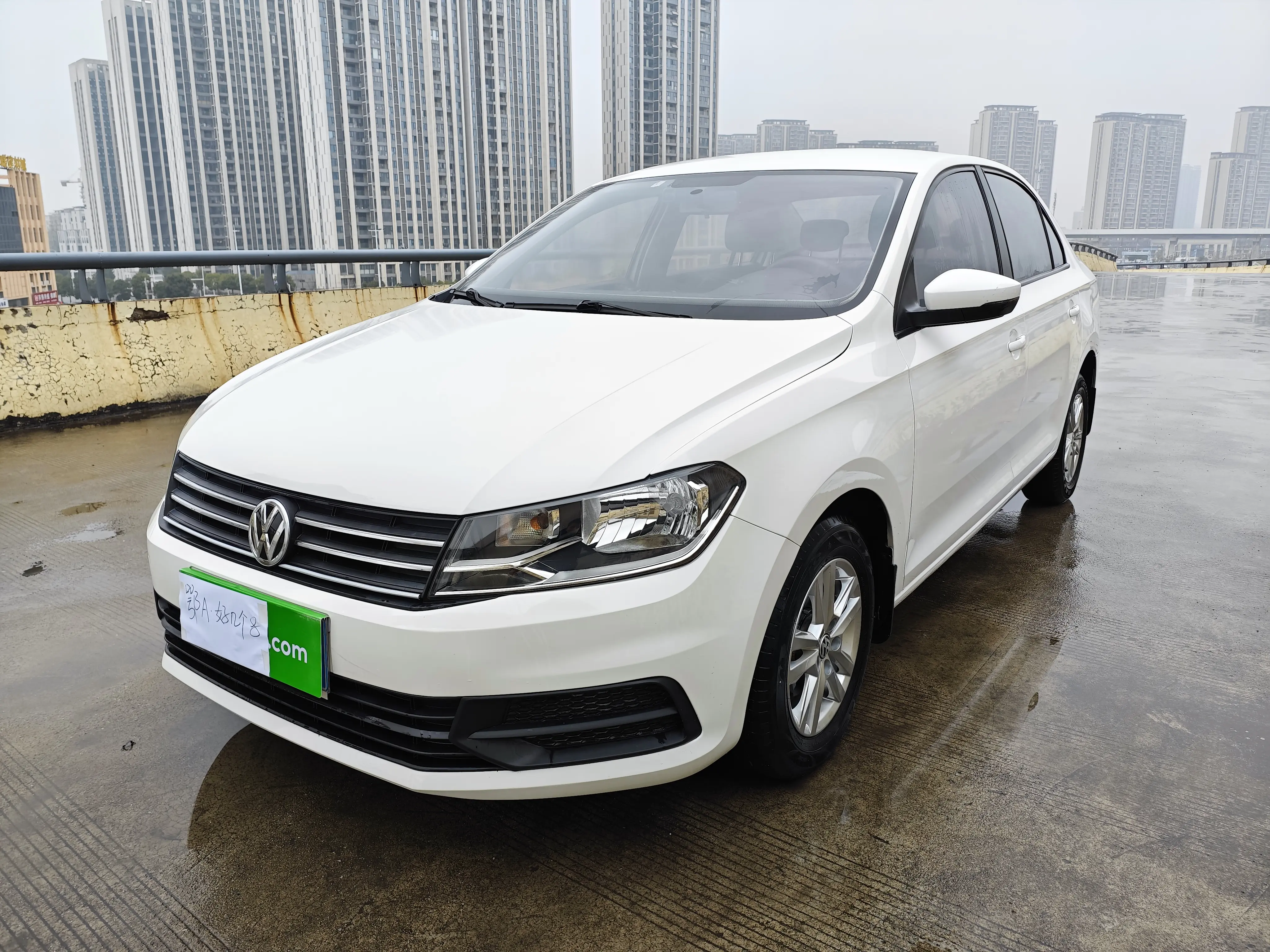 Volkswagen Santana  из Китая