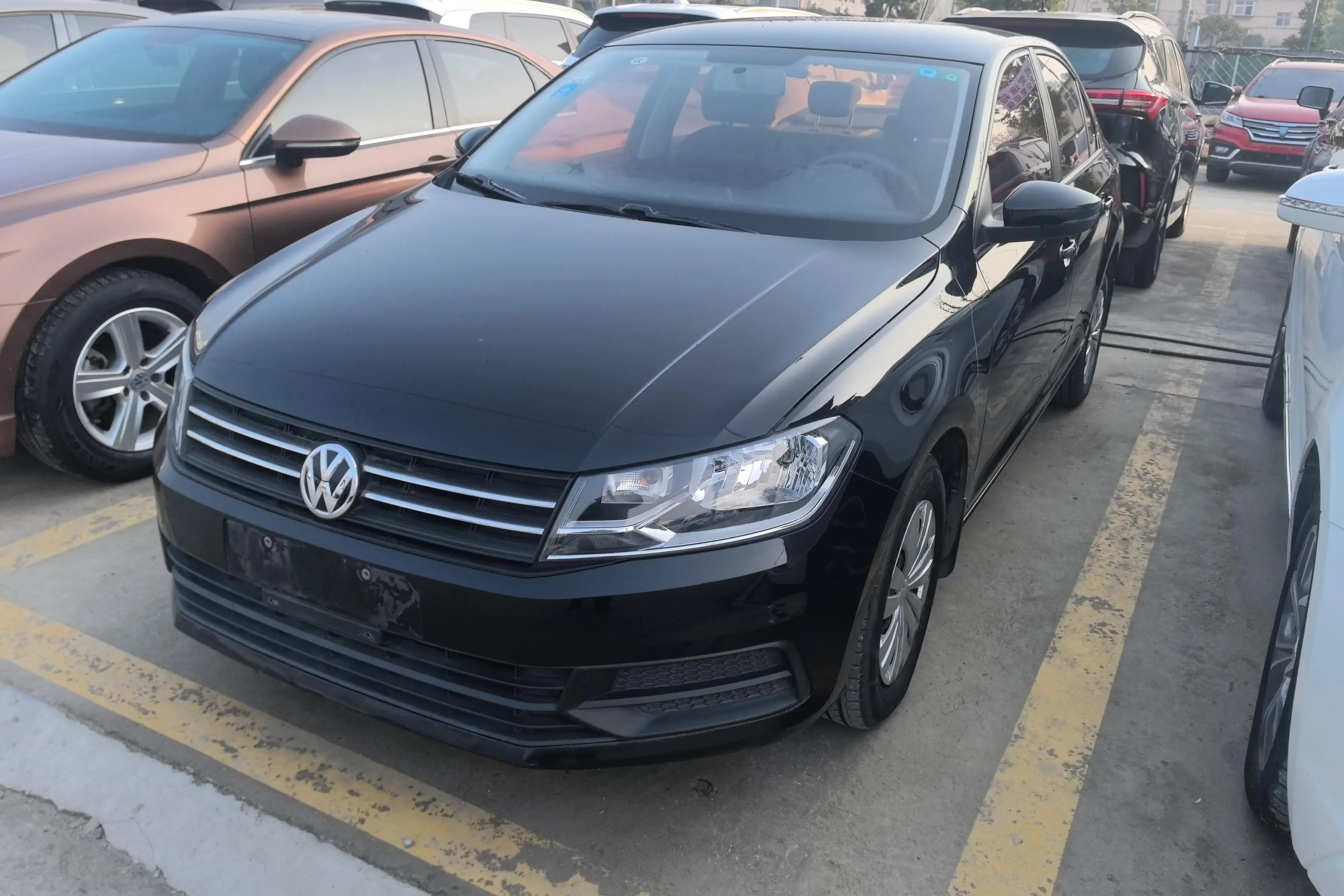 Volkswagen Santana  из Китая