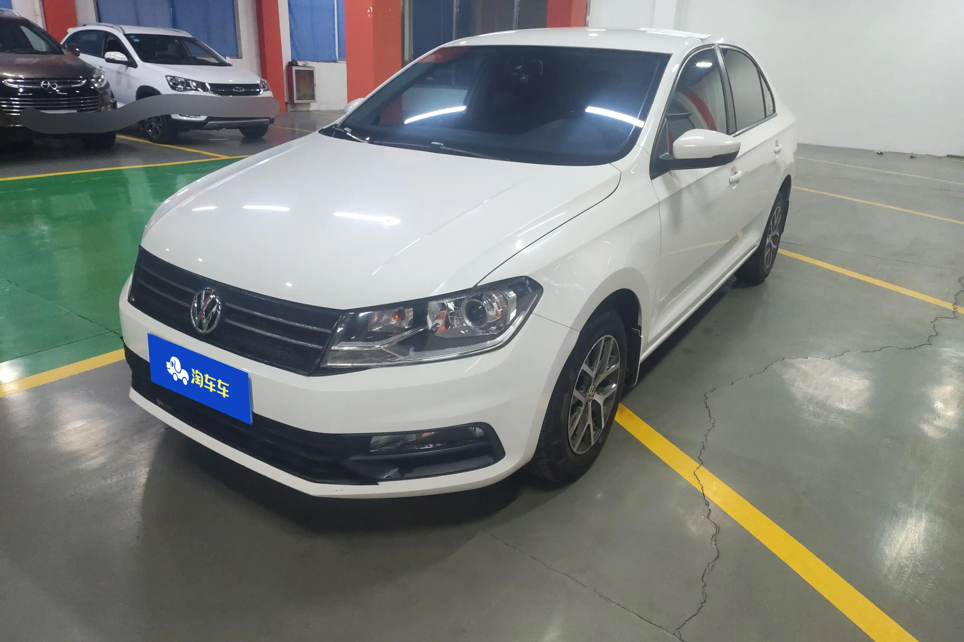 Volkswagen Santana  из Китая