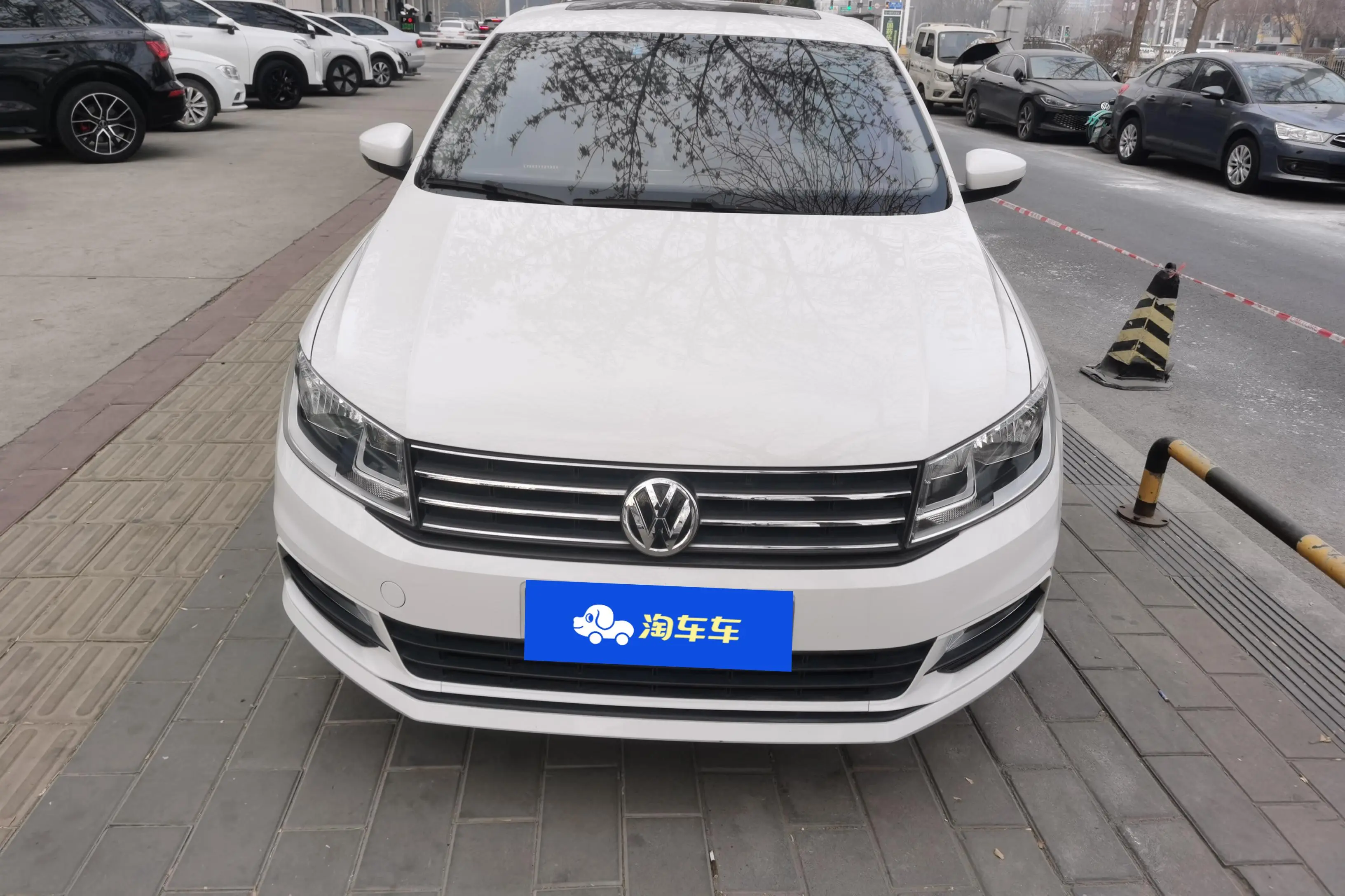 Volkswagen Santana  из Китая