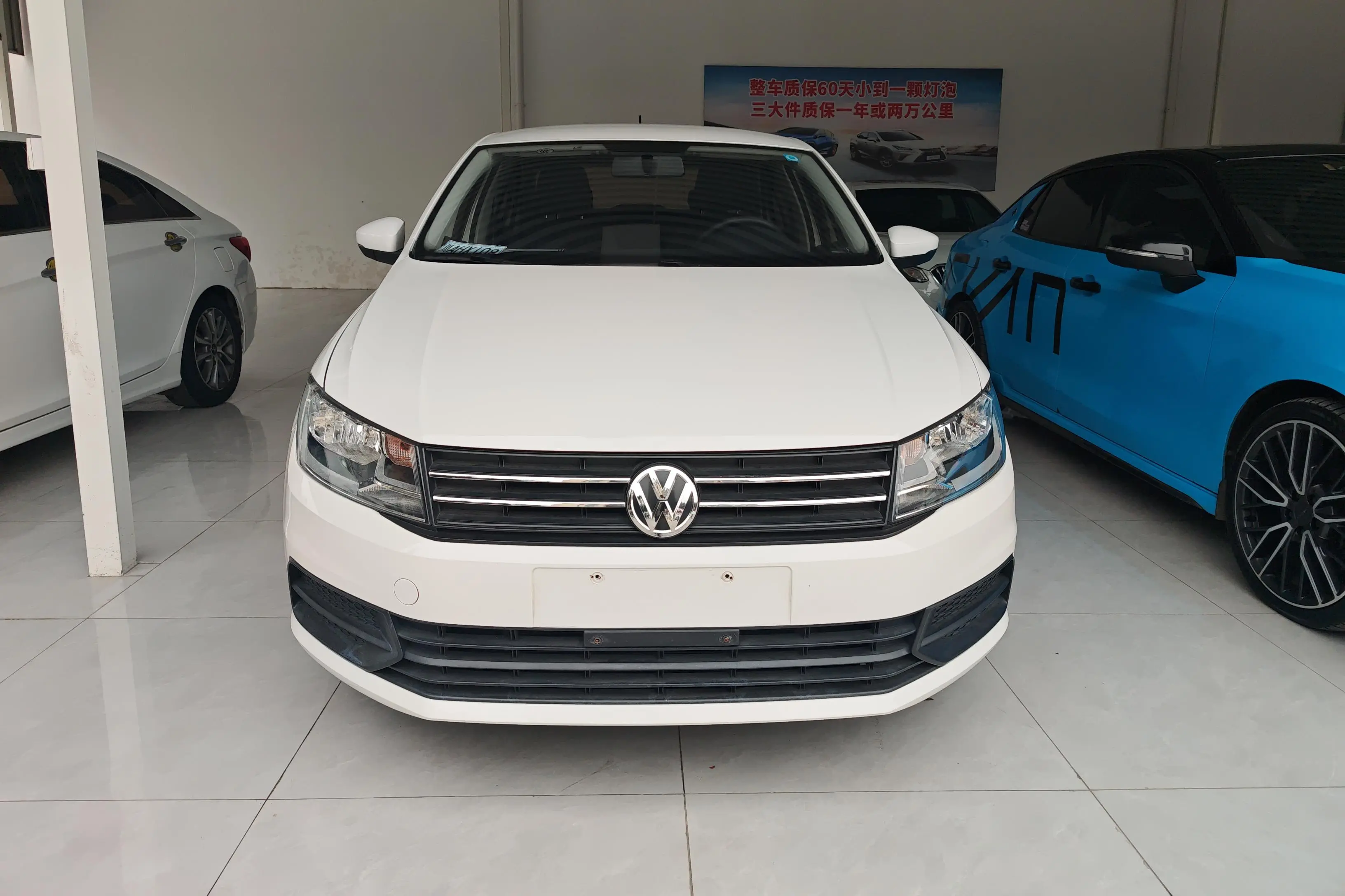 Volkswagen Santana  из Китая