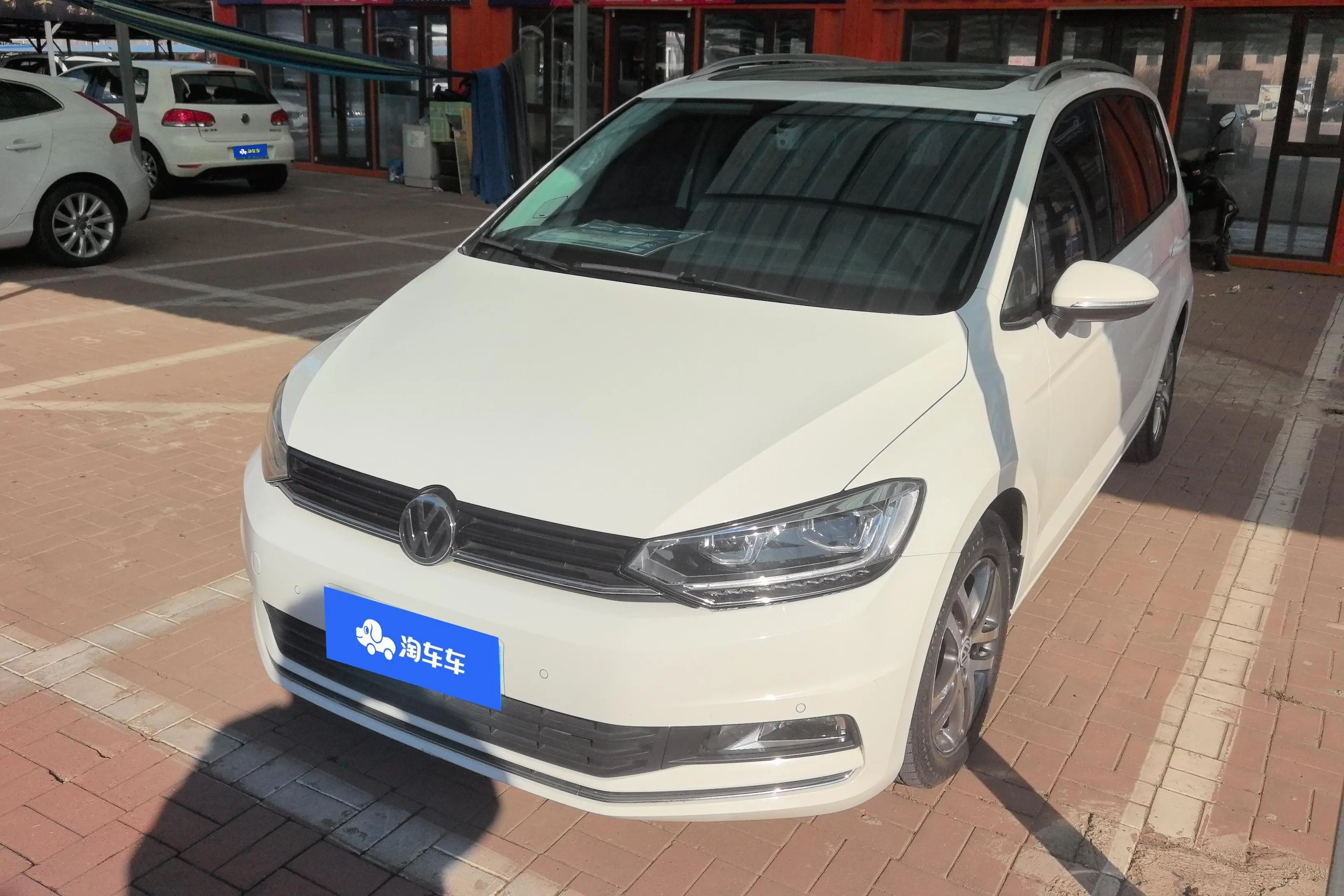 Volkswagen Touran L  из Китая
