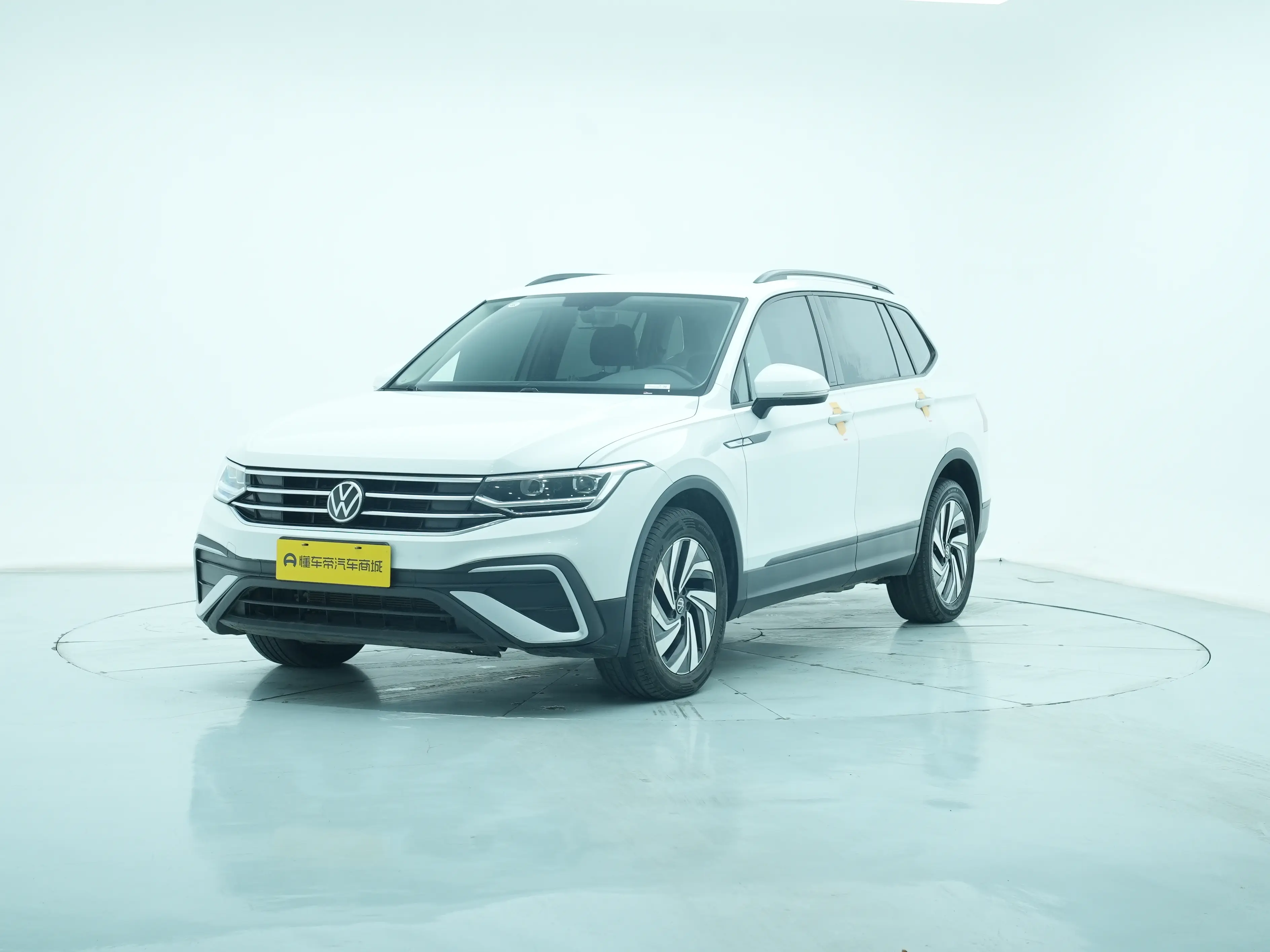 Volkswagen Tiguan L  из Китая