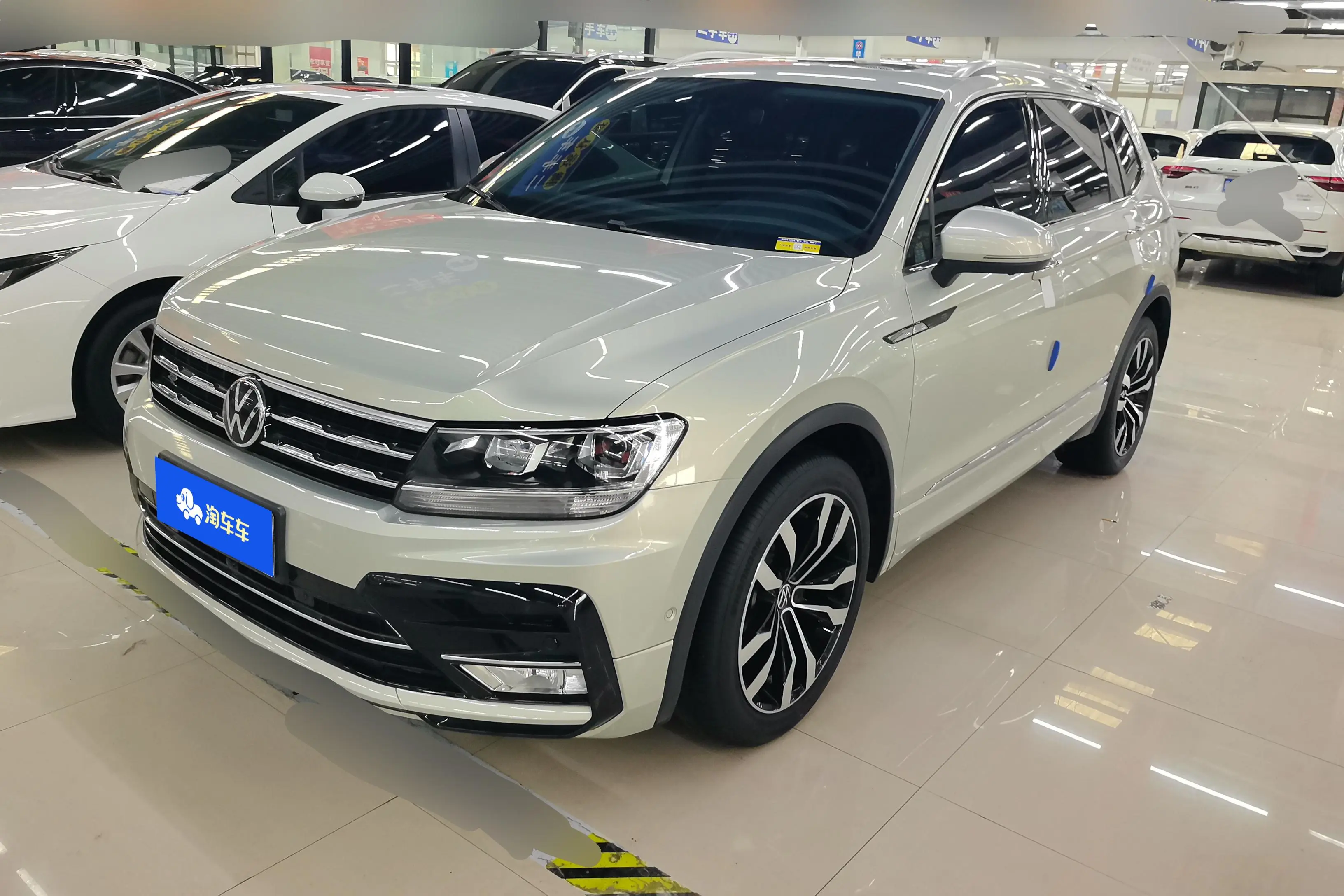 Volkswagen Tiguan L  из Китая