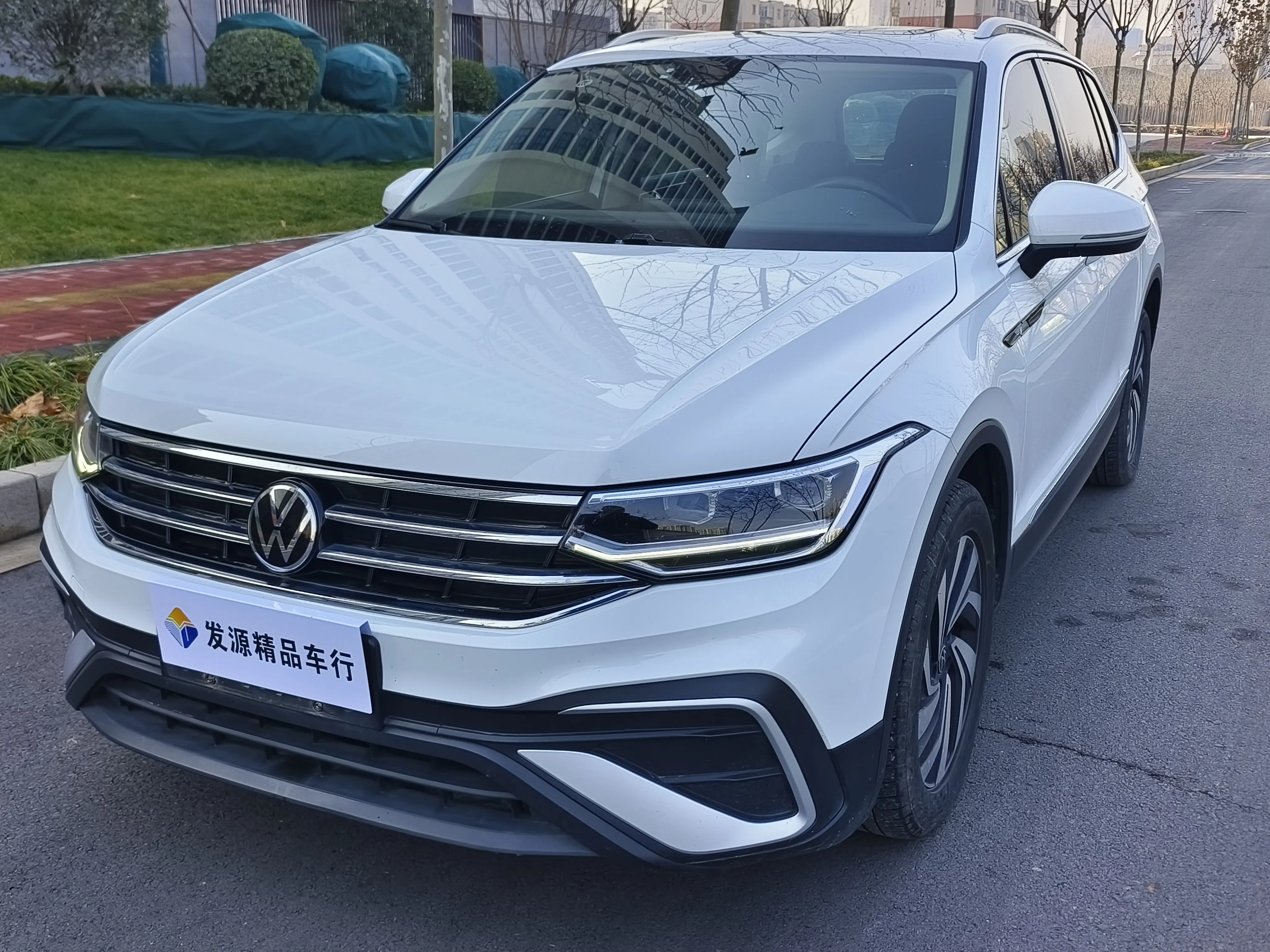 Volkswagen Tiguan L  из Китая
