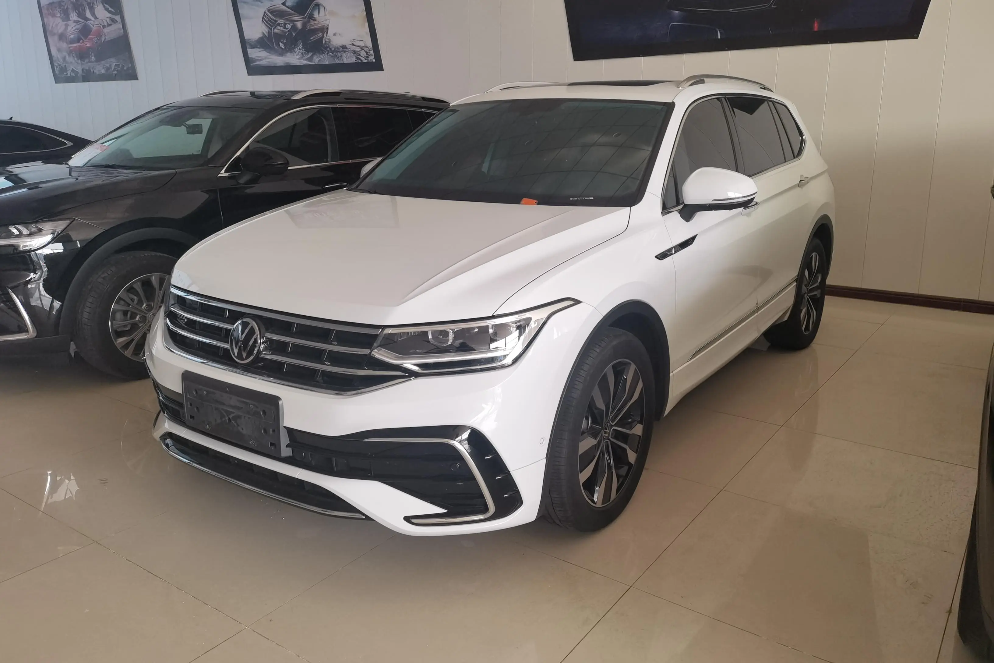 Volkswagen Tiguan L  из Китая
