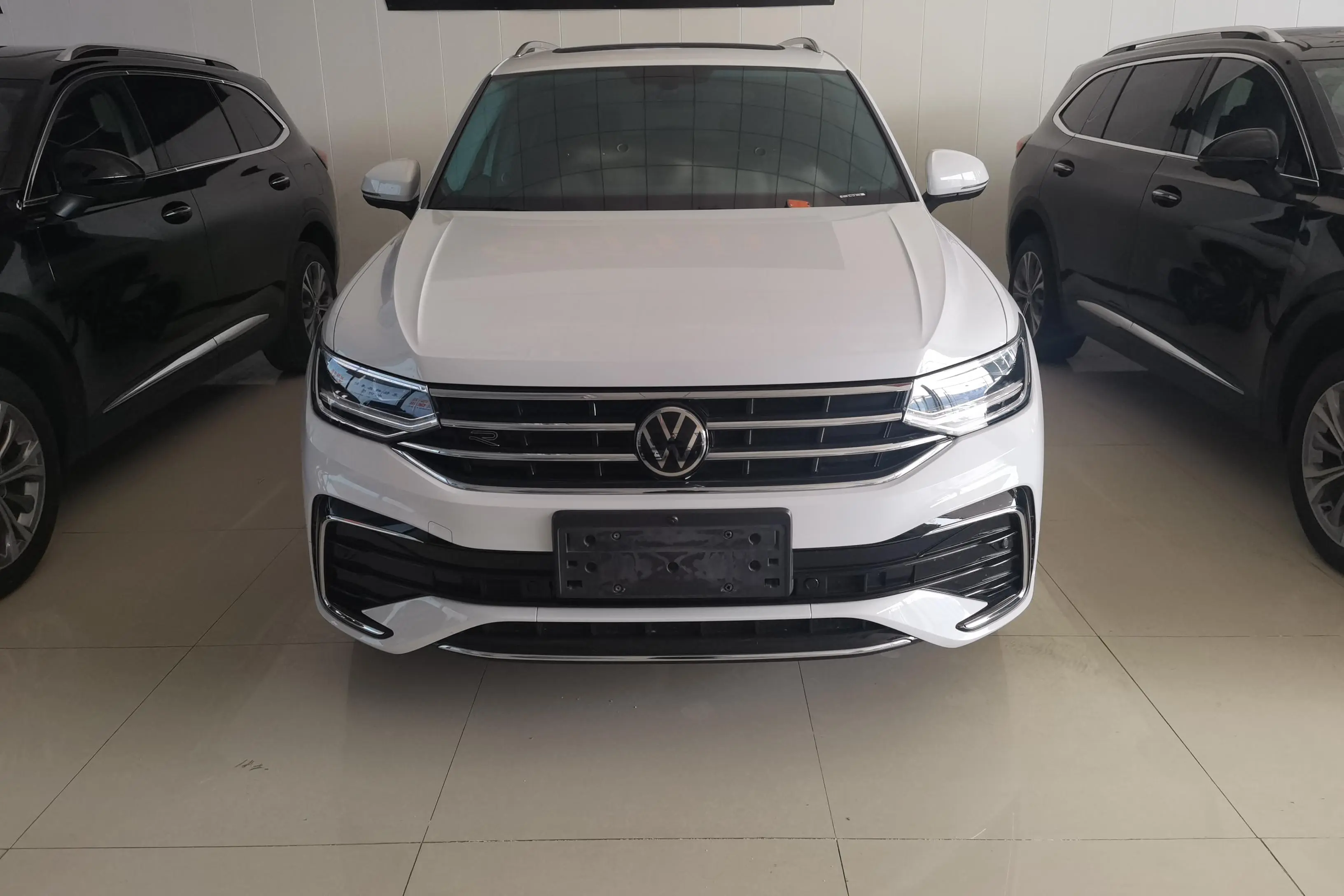Volkswagen Tiguan L  из Китая