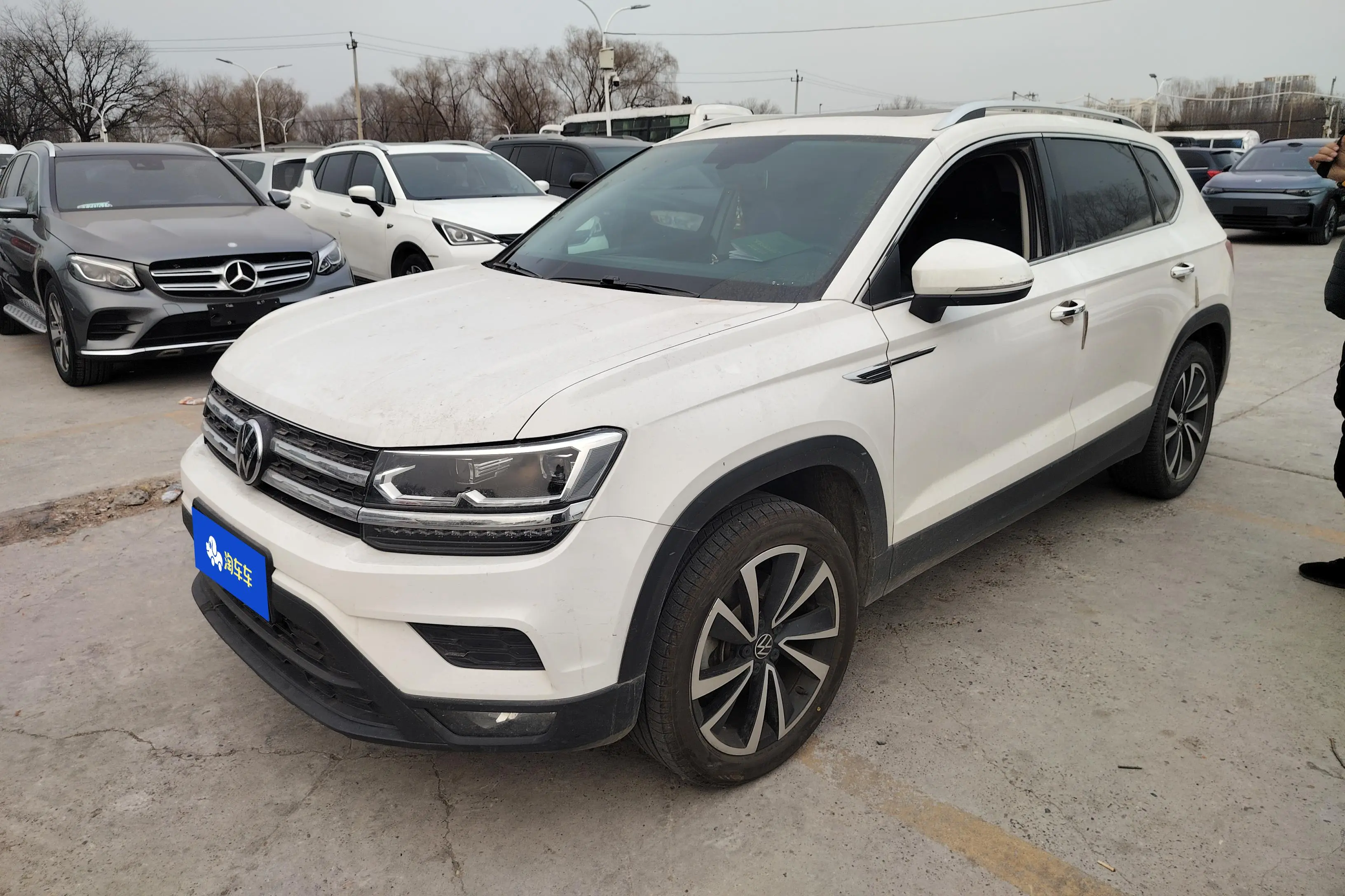 Volkswagen Tharu  из Китая