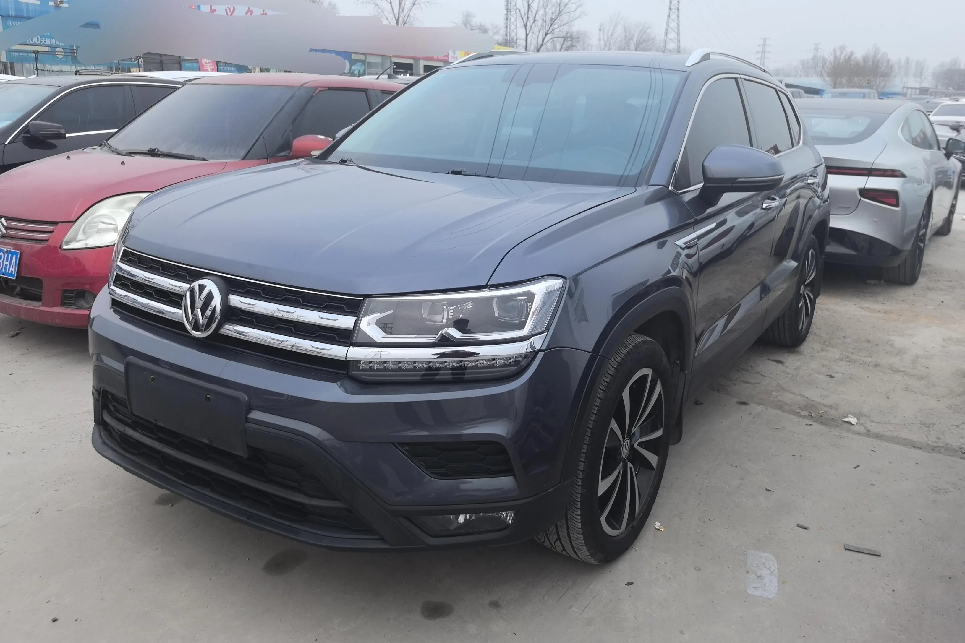 Volkswagen Tharu  из Китая