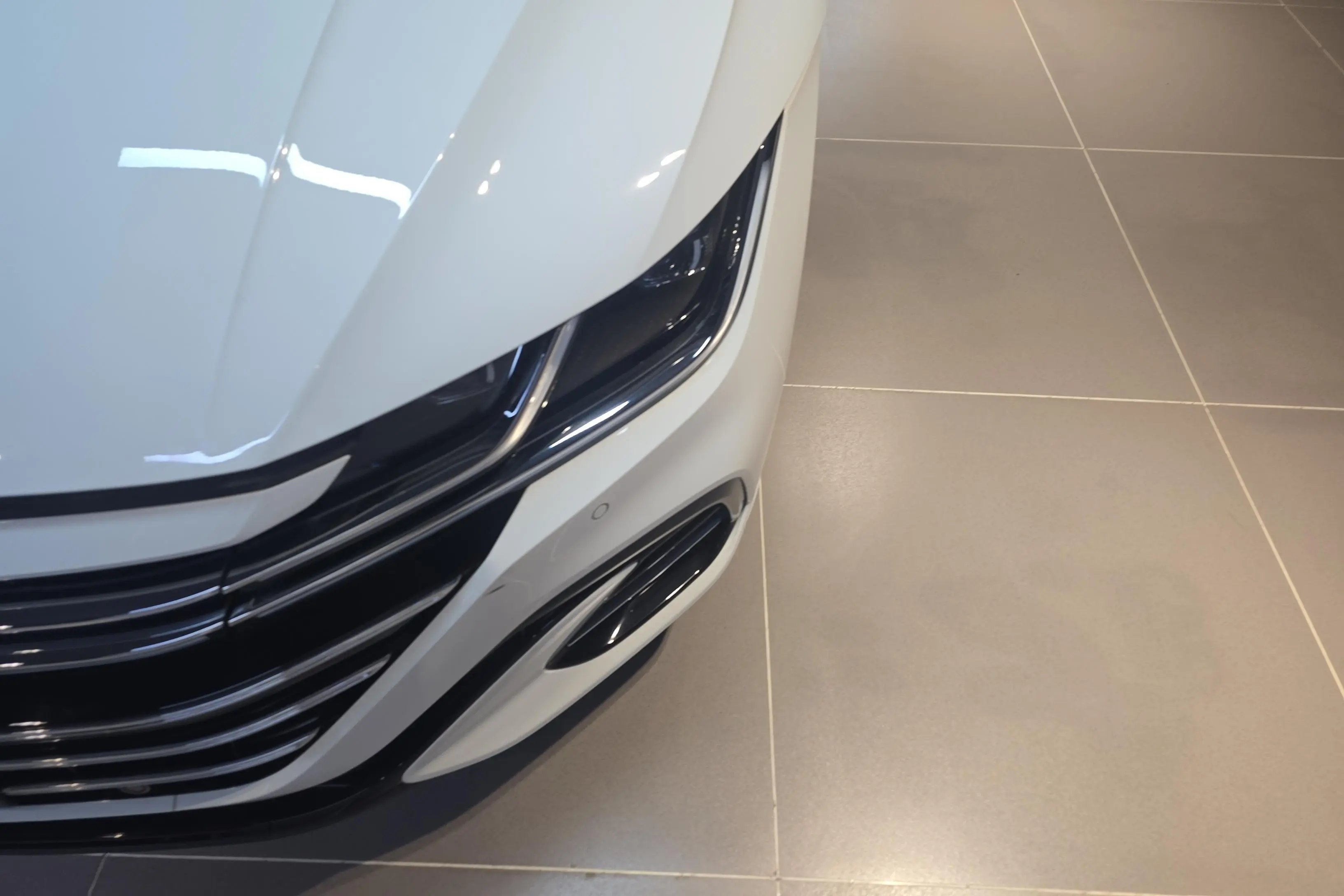 Volkswagen Arteon (CC)  из Китая
