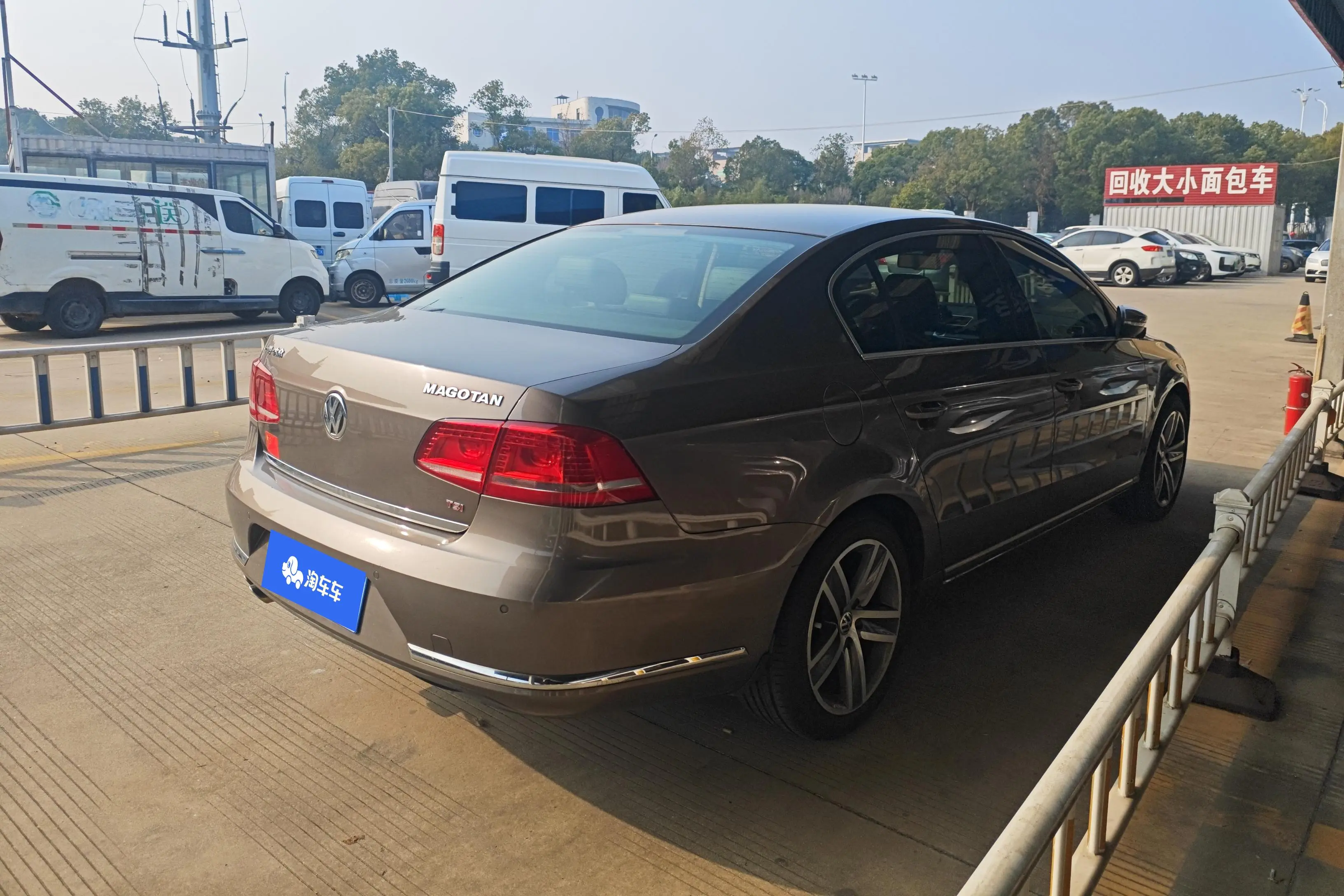 Volkswagen Magotan  из Китая