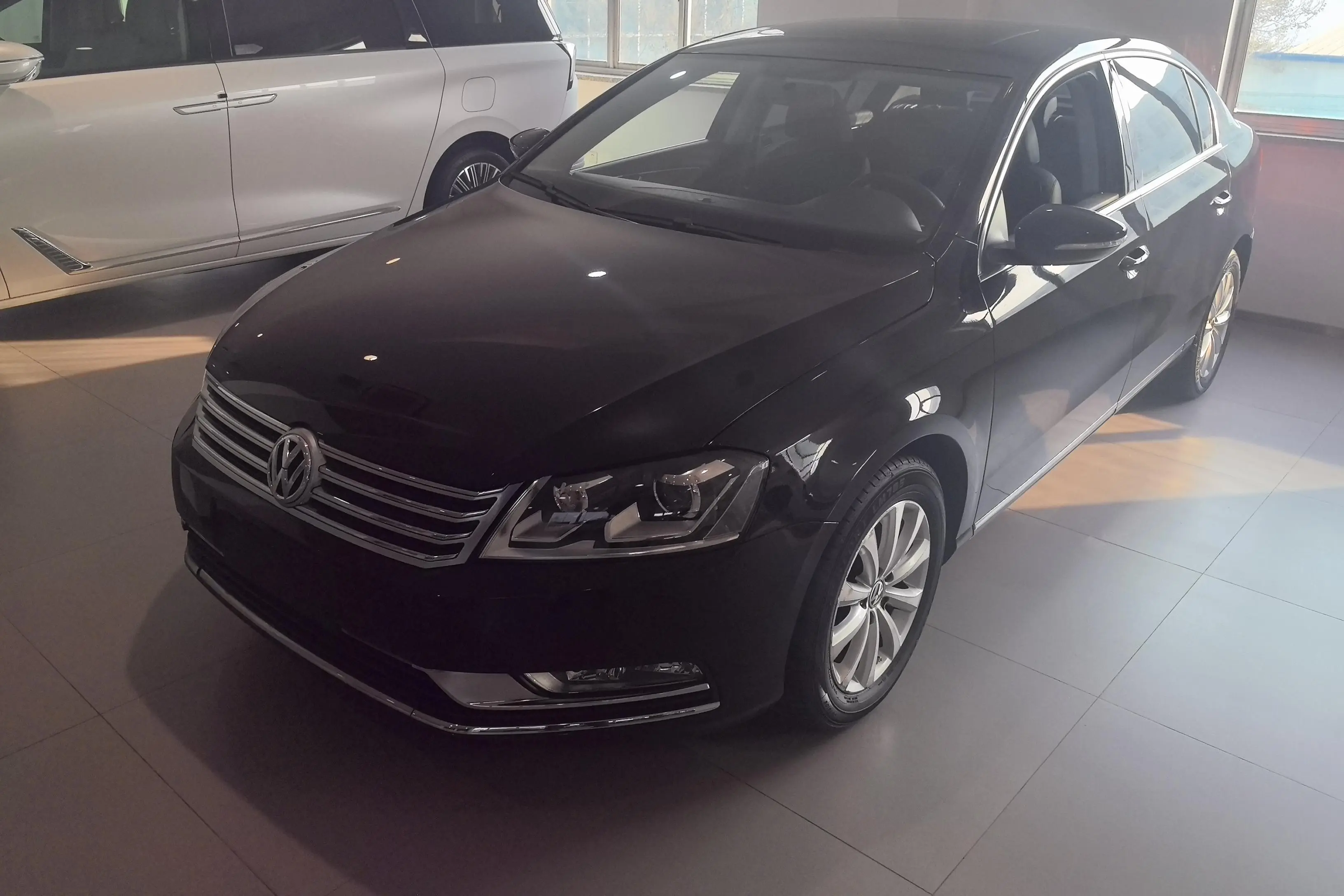 Volkswagen Magotan  из Китая