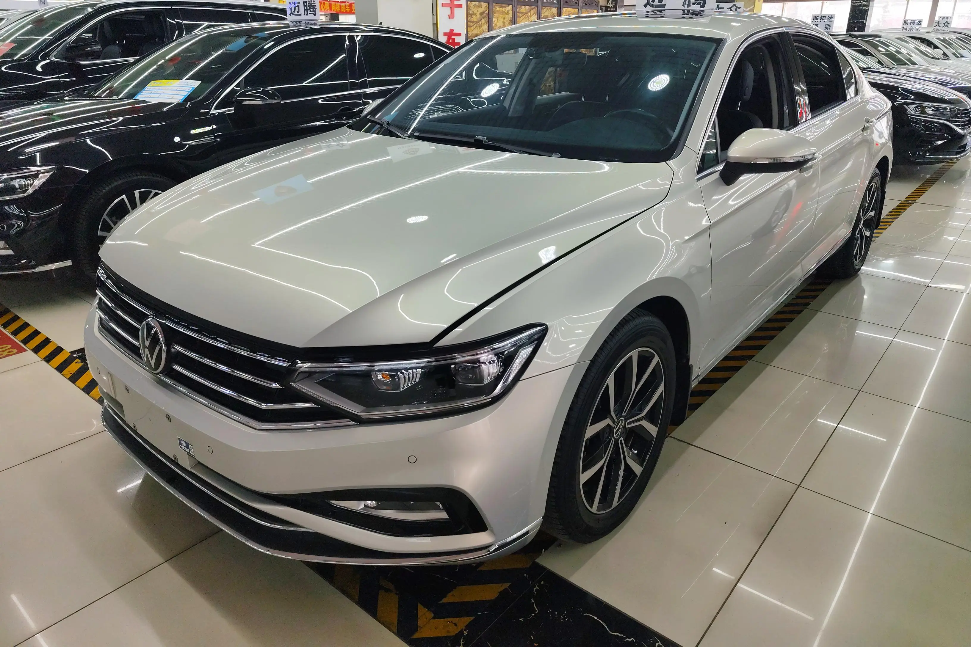 Volkswagen Magotan  из Китая