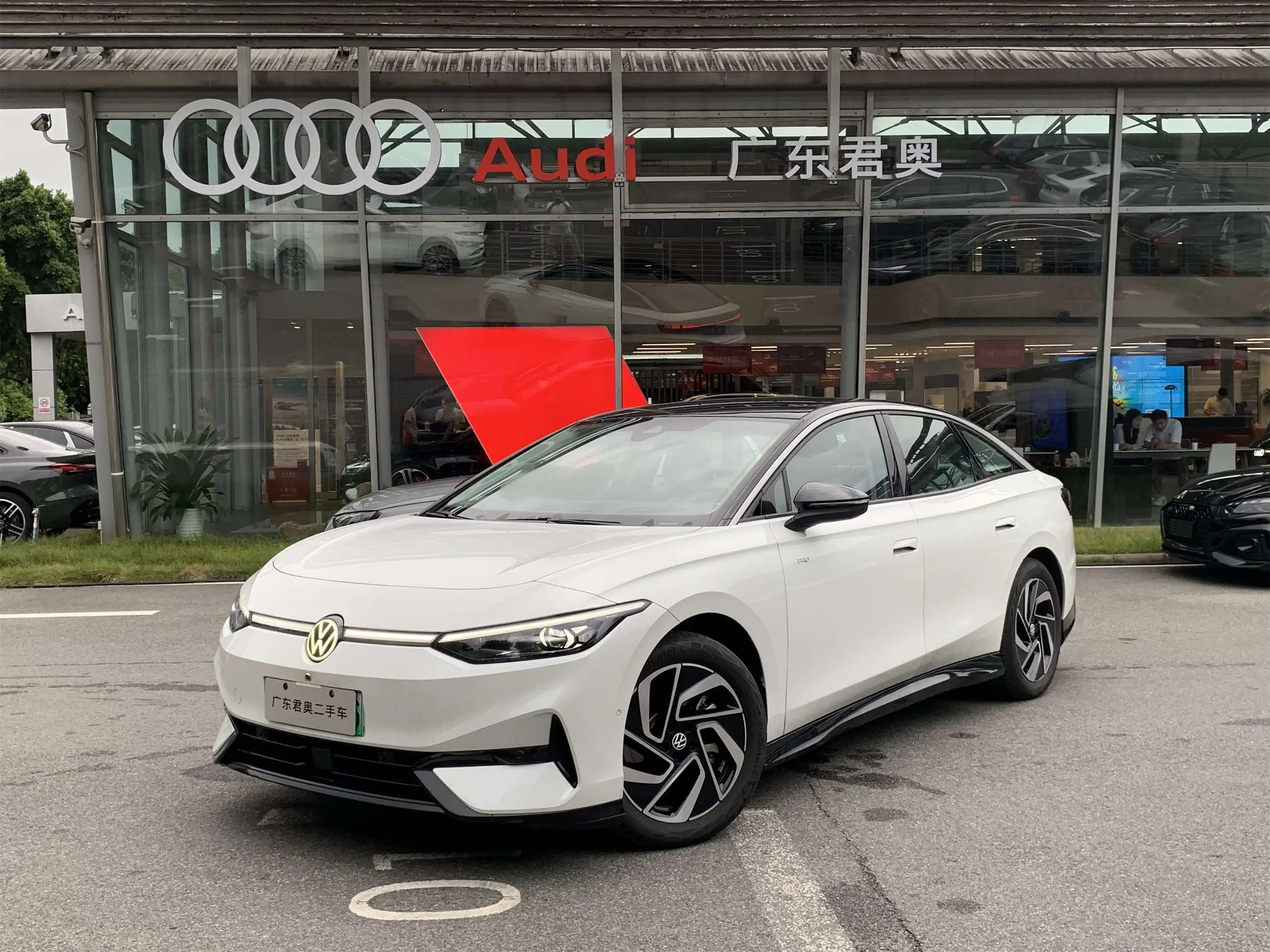 Volkswagen ID.7 VIZZION  из Китая