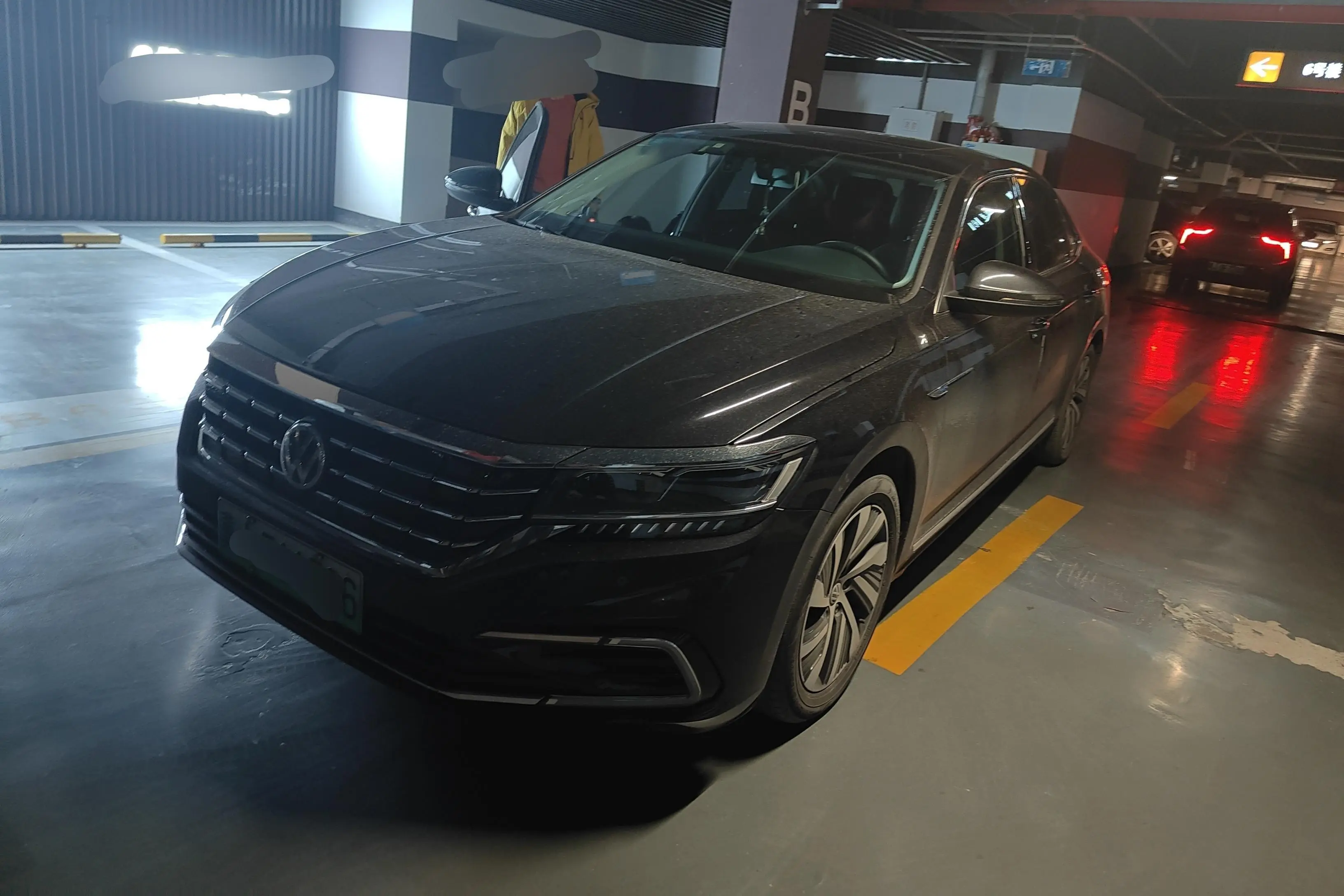 Volkswagen Passat PHEV  из Китая