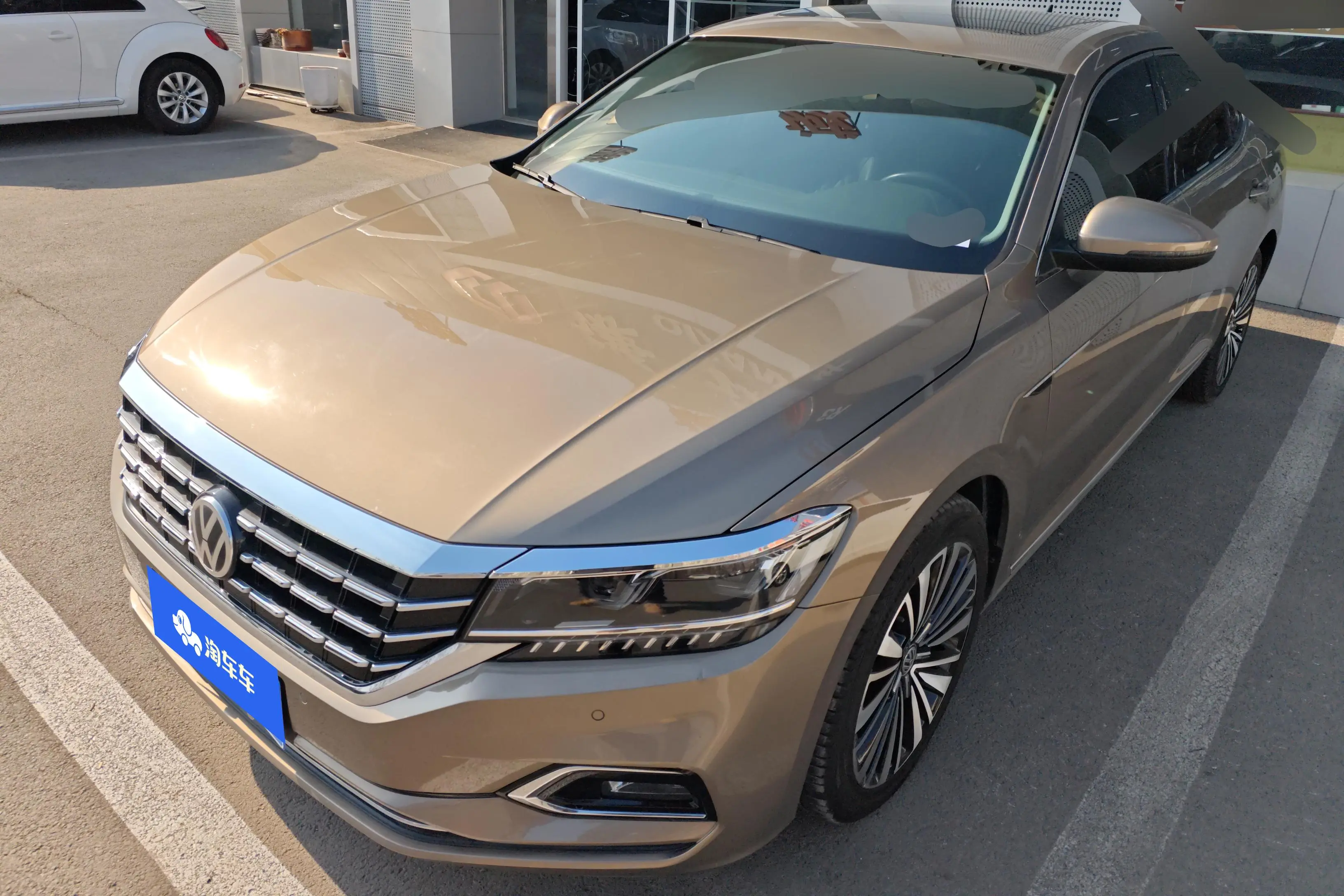 Volkswagen Passat  из Китая