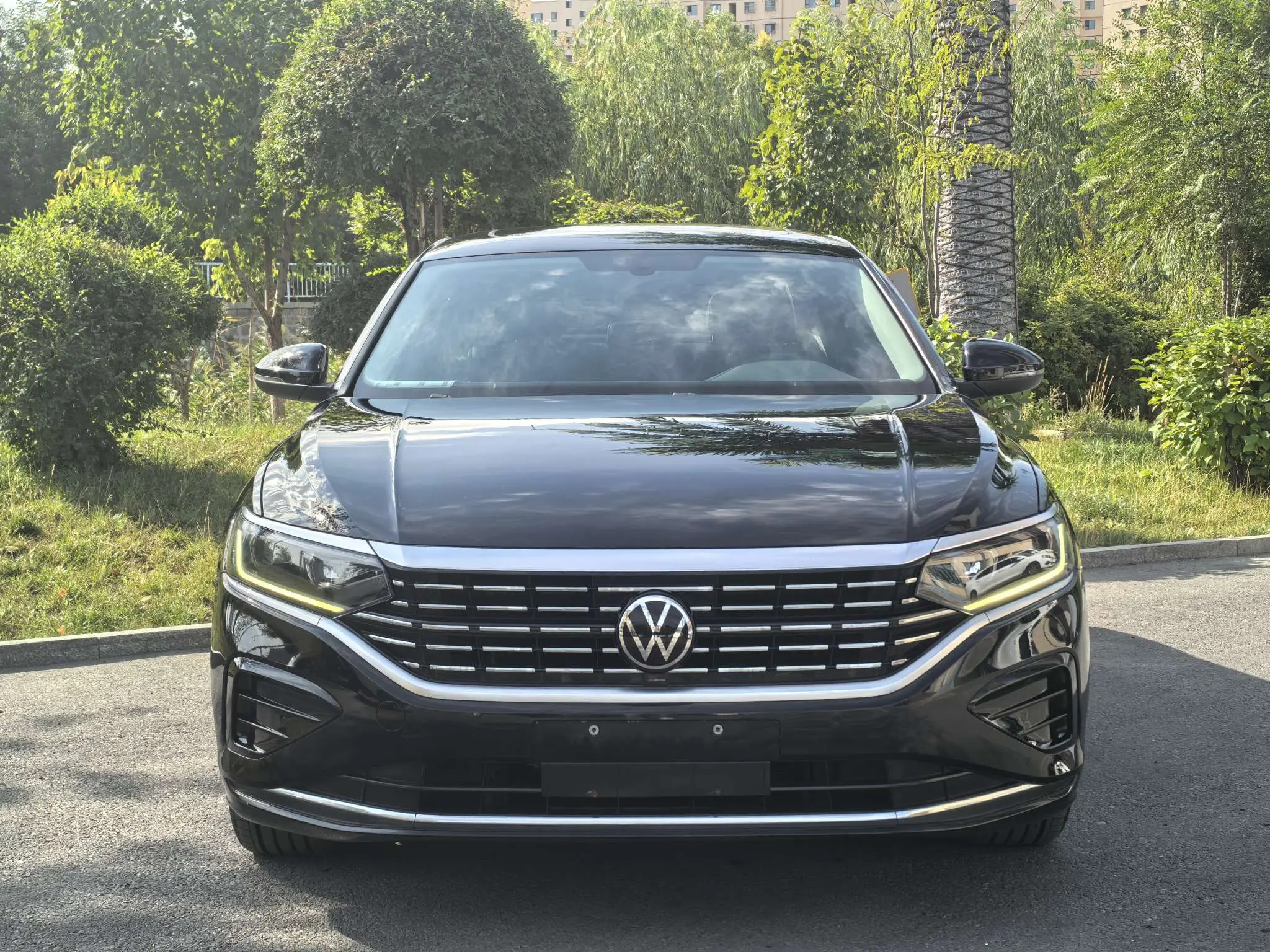 Volkswagen Passat  из Китая