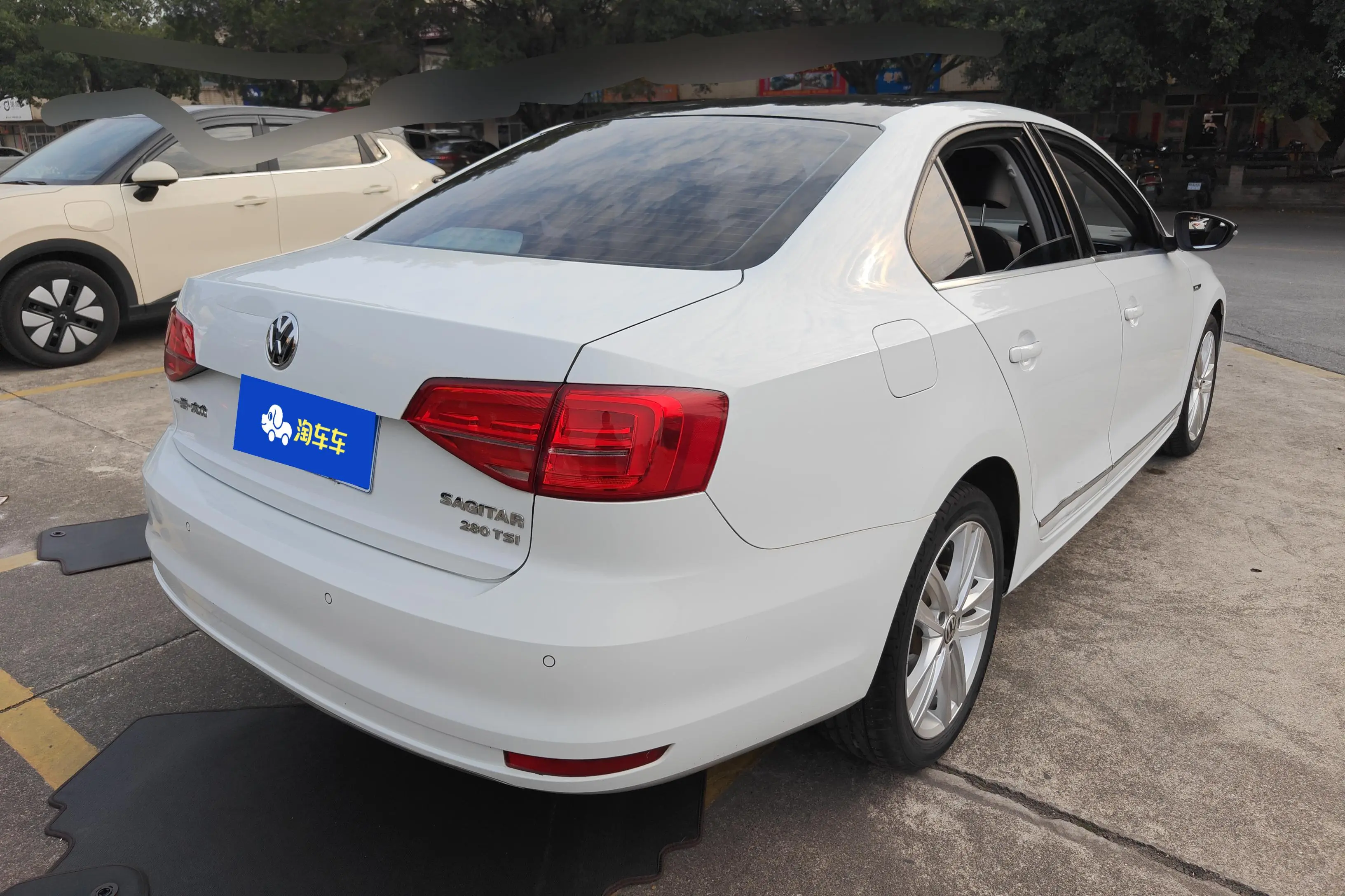 Volkswagen Sagitar  из Китая