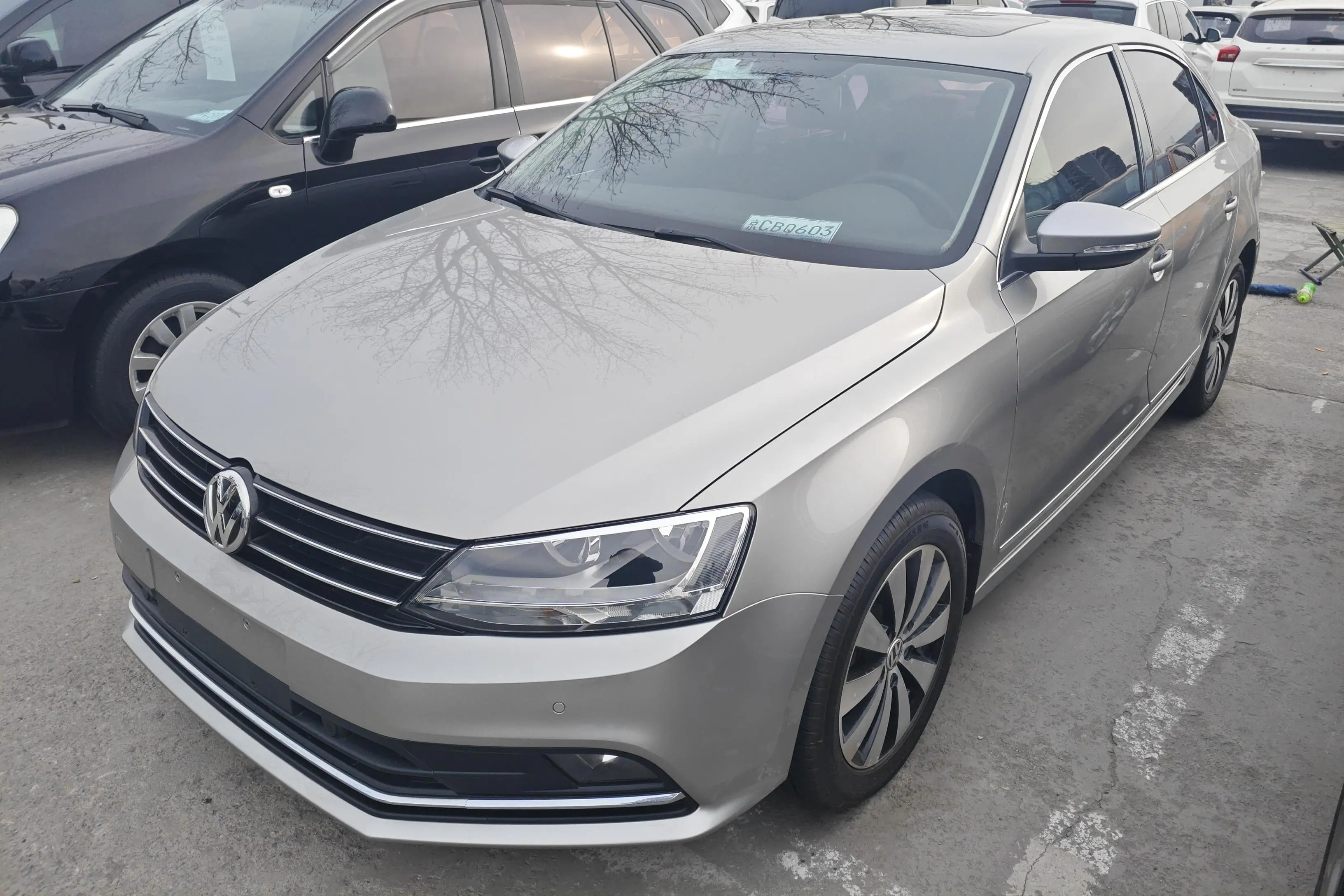 Volkswagen Sagitar  из Китая