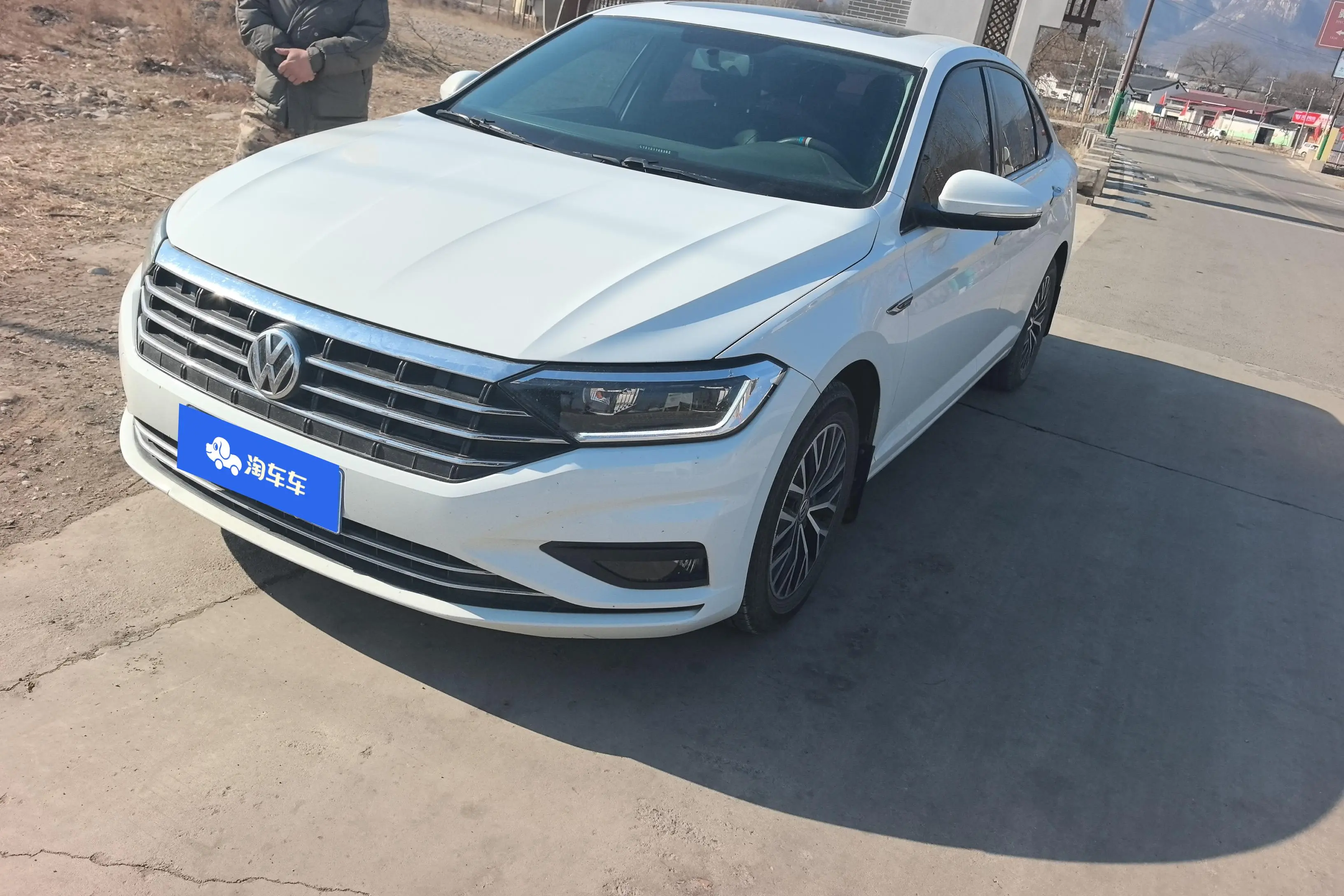 Volkswagen Sagitar  из Китая