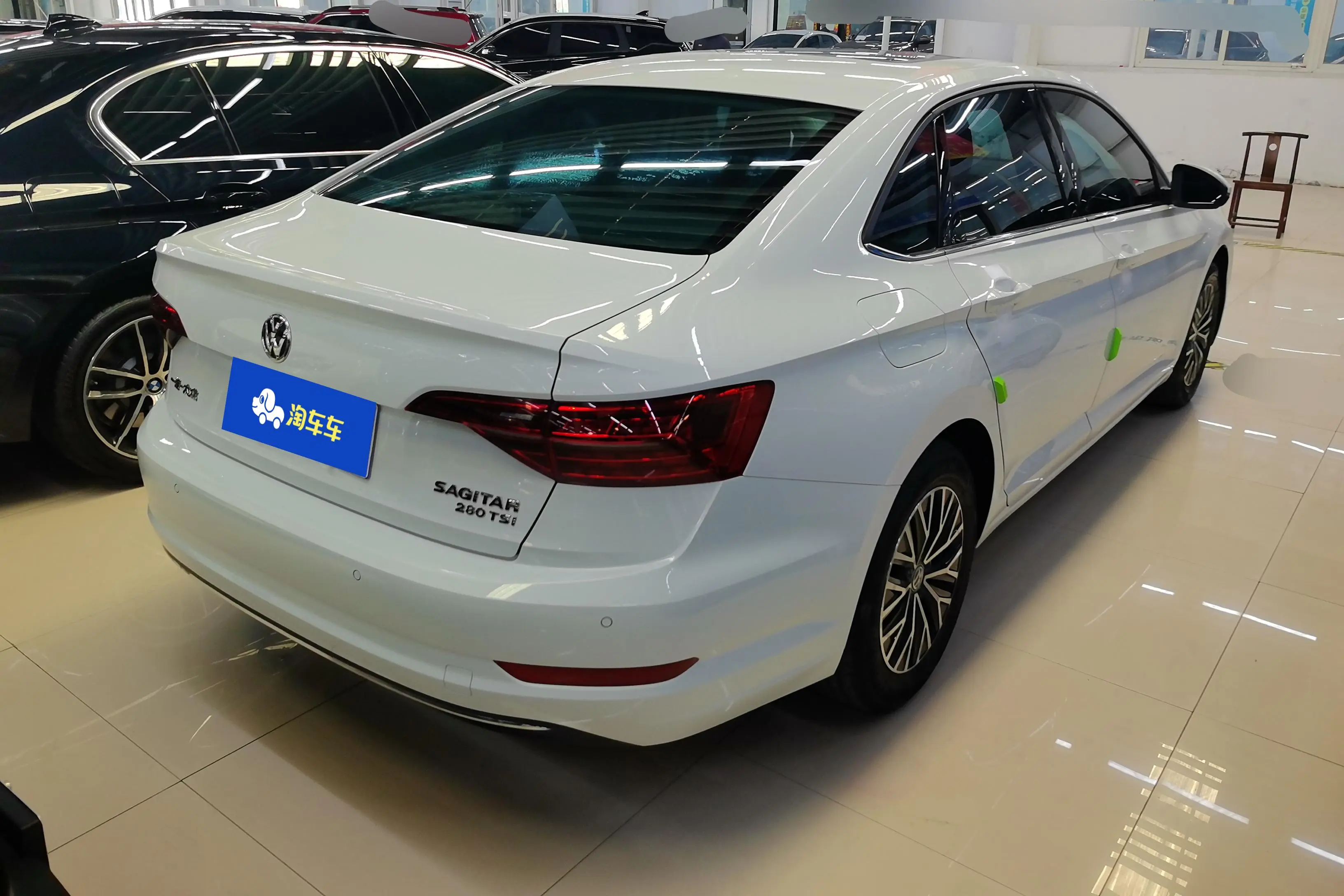 Volkswagen Sagitar  из Китая