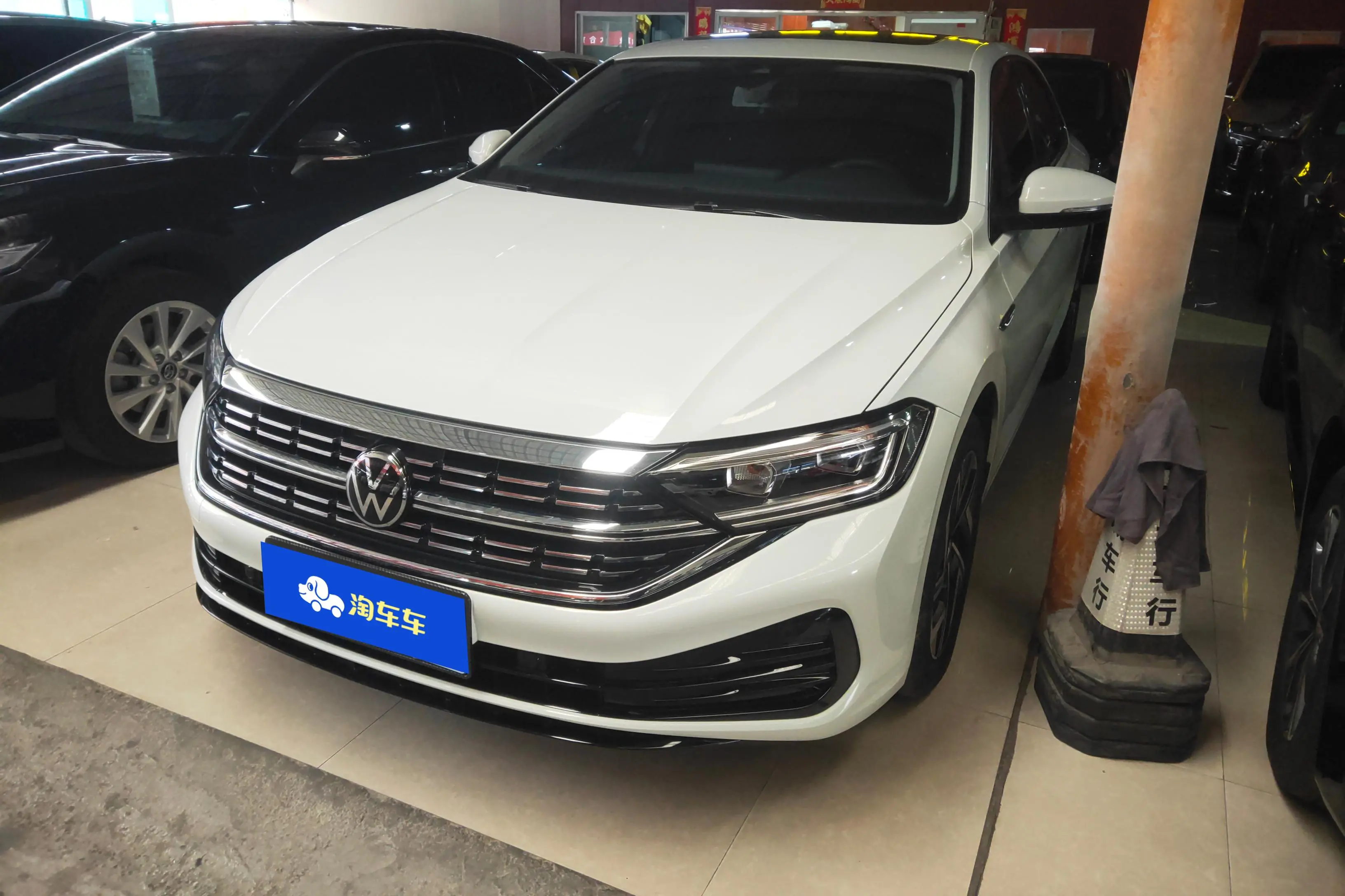 Volkswagen Sagitar  из Китая