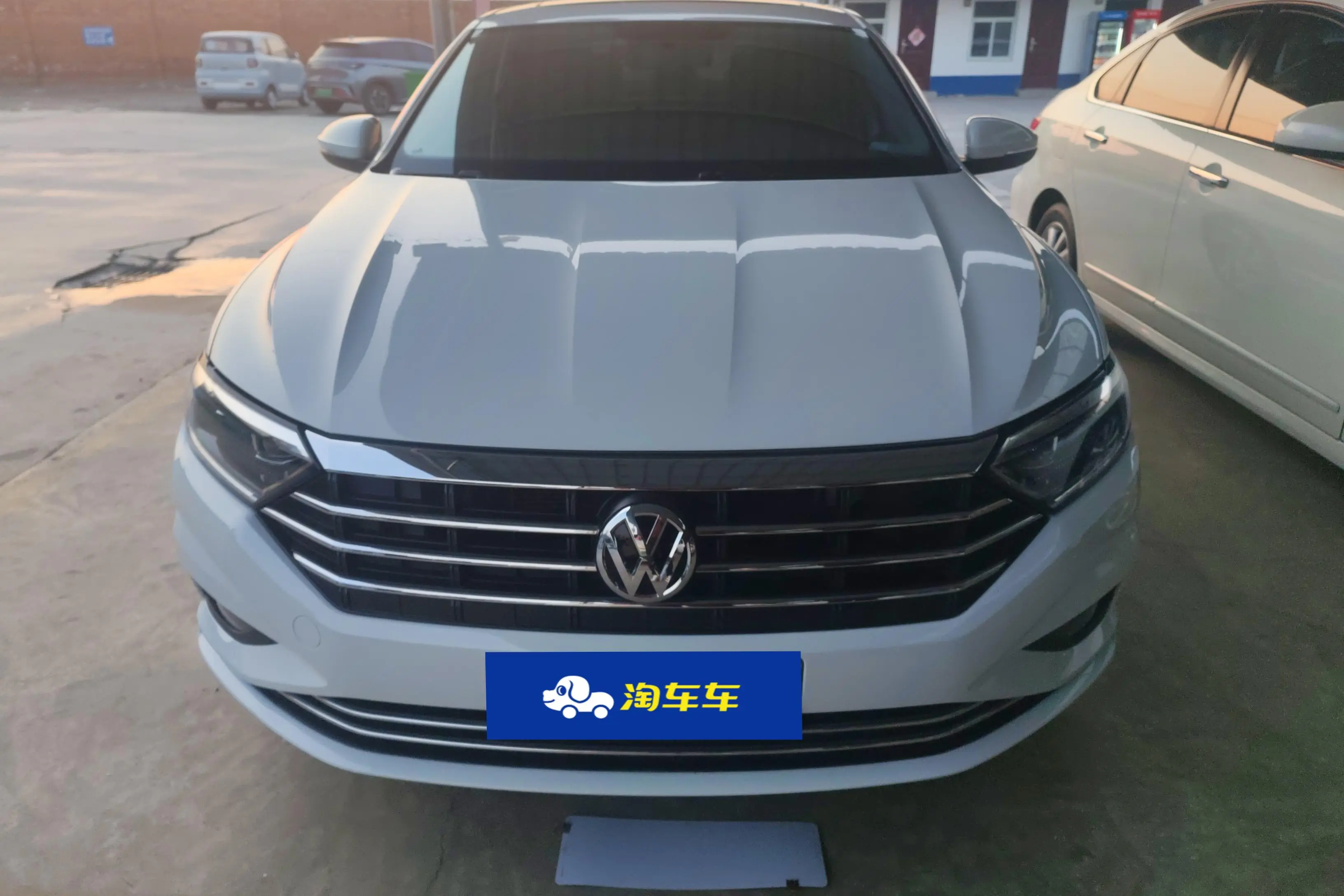 Volkswagen Sagitar  из Китая