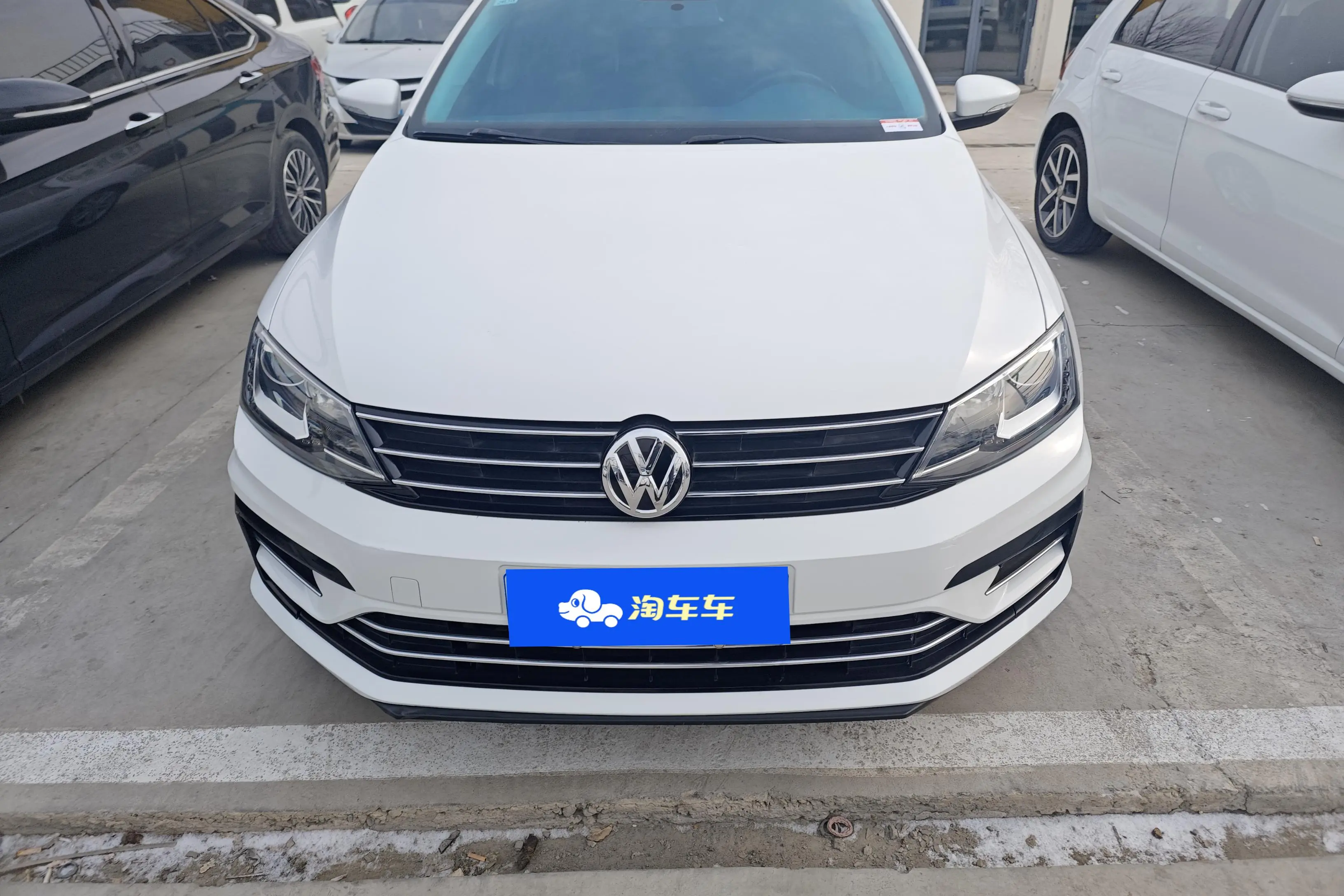 Volkswagen Sagitar  из Китая