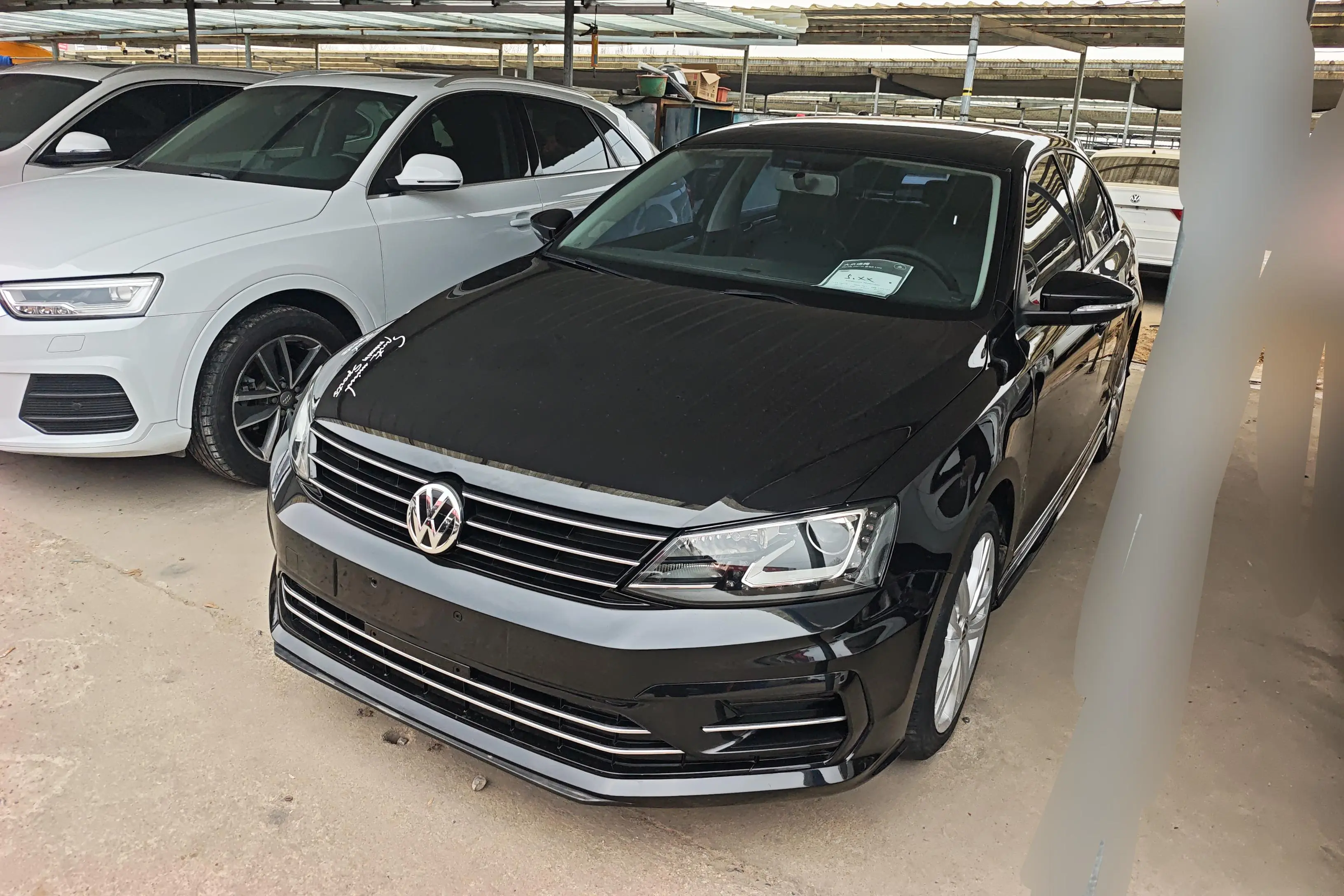 Volkswagen Sagitar  из Китая