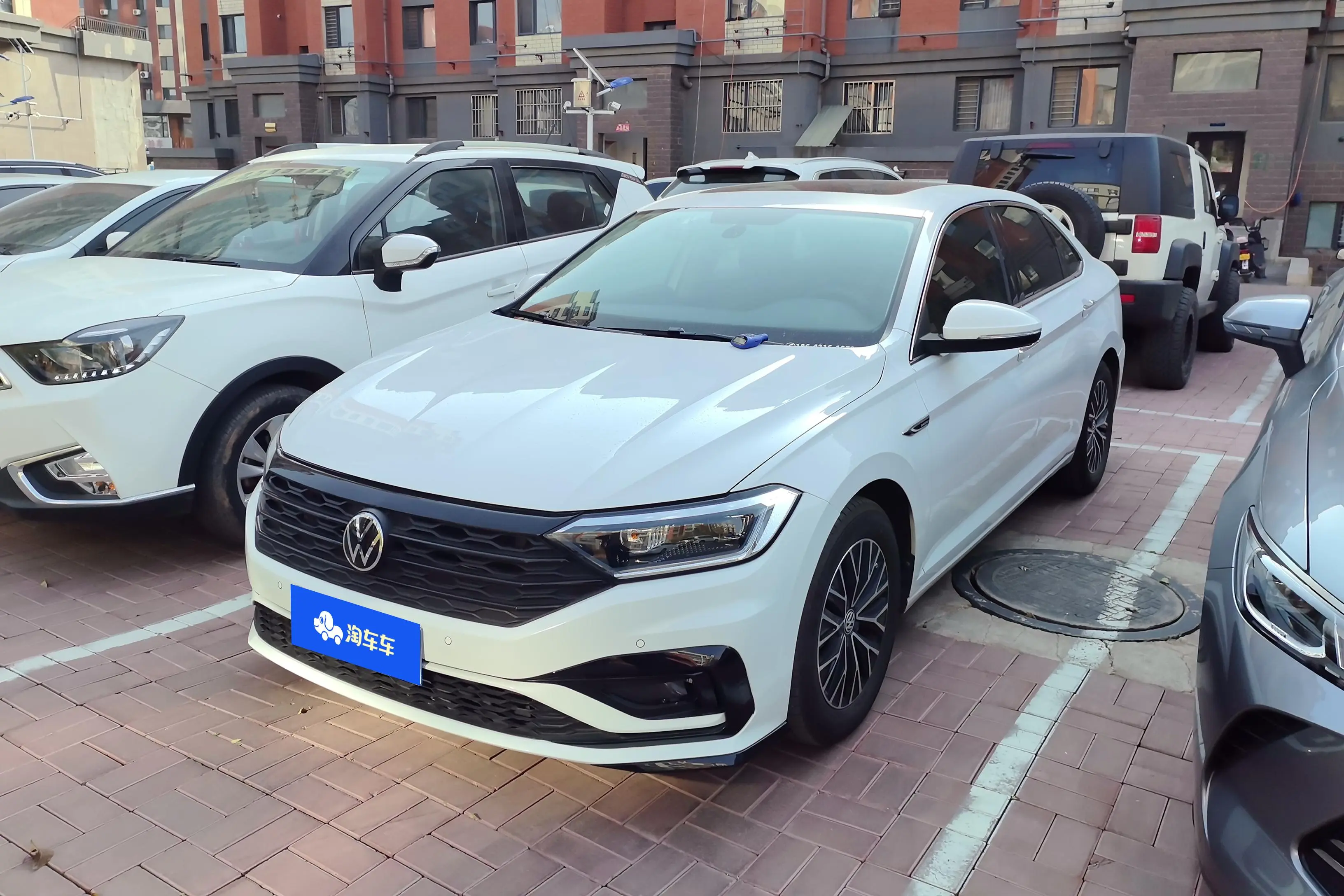 Volkswagen Sagitar  из Китая