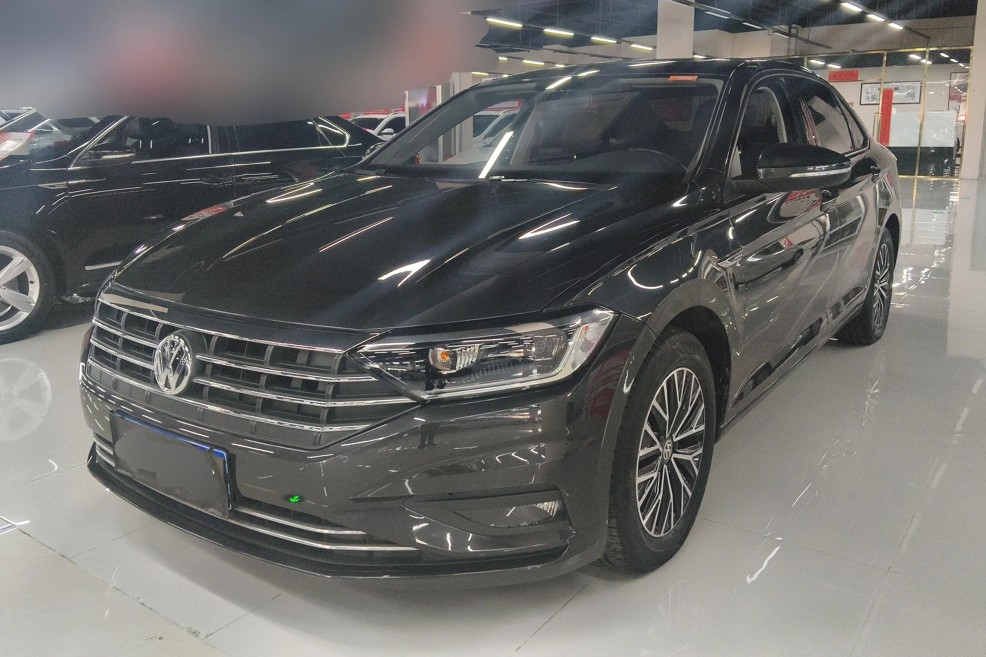 Volkswagen Sagitar  из Китая