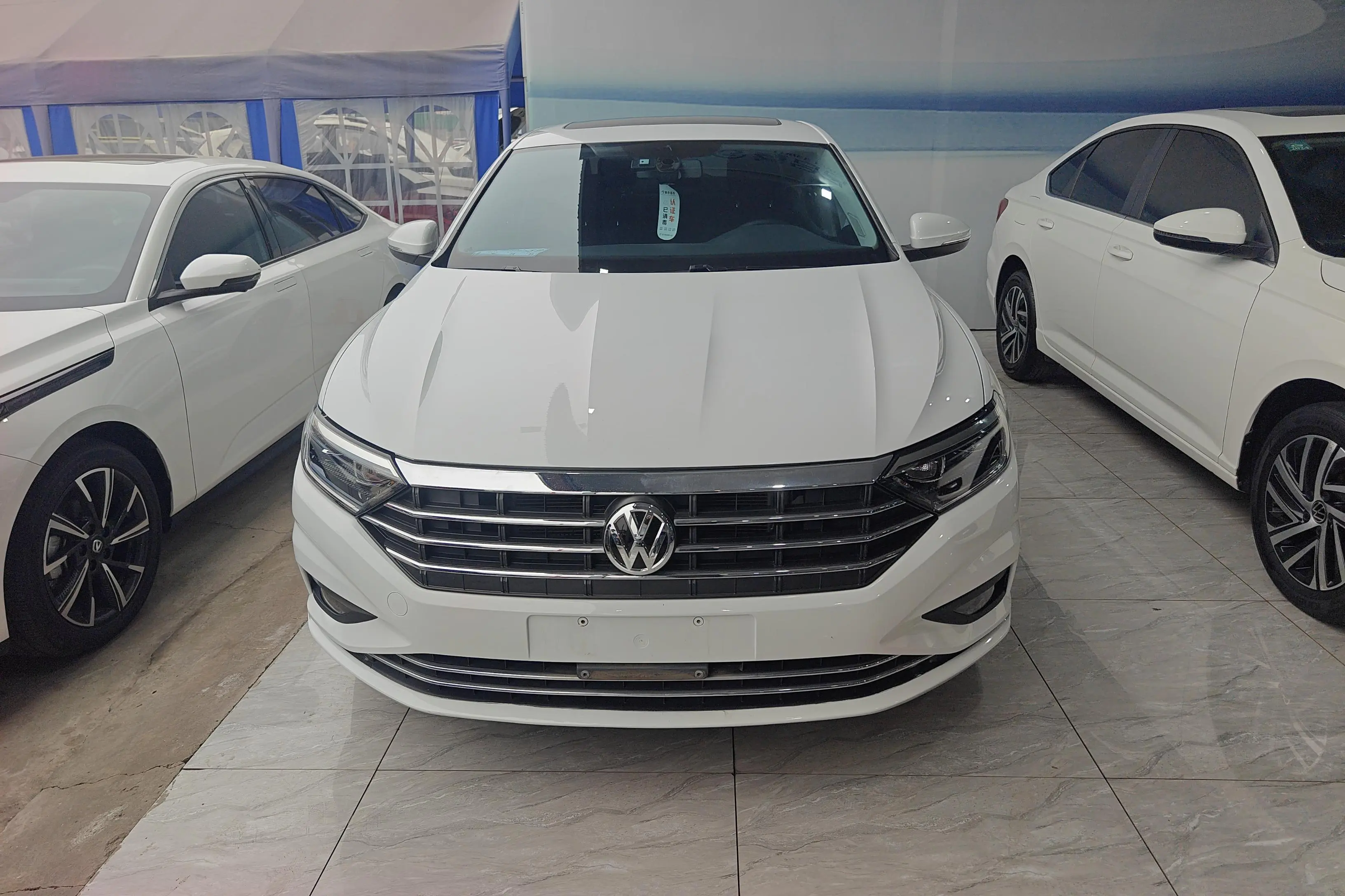 Volkswagen Sagitar  из Китая