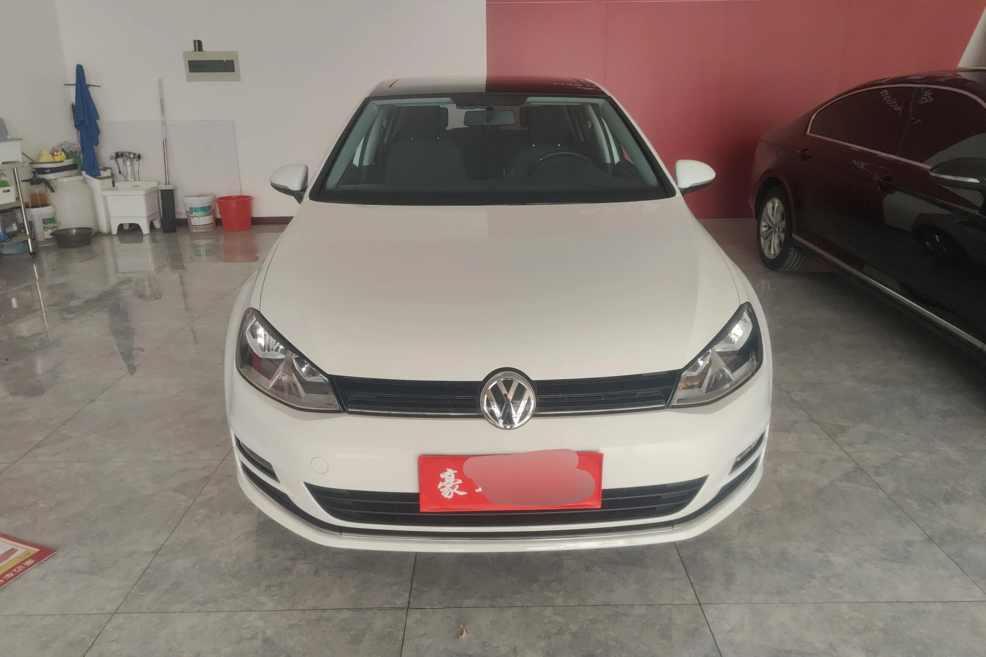 Volkswagen Golf  из Китая