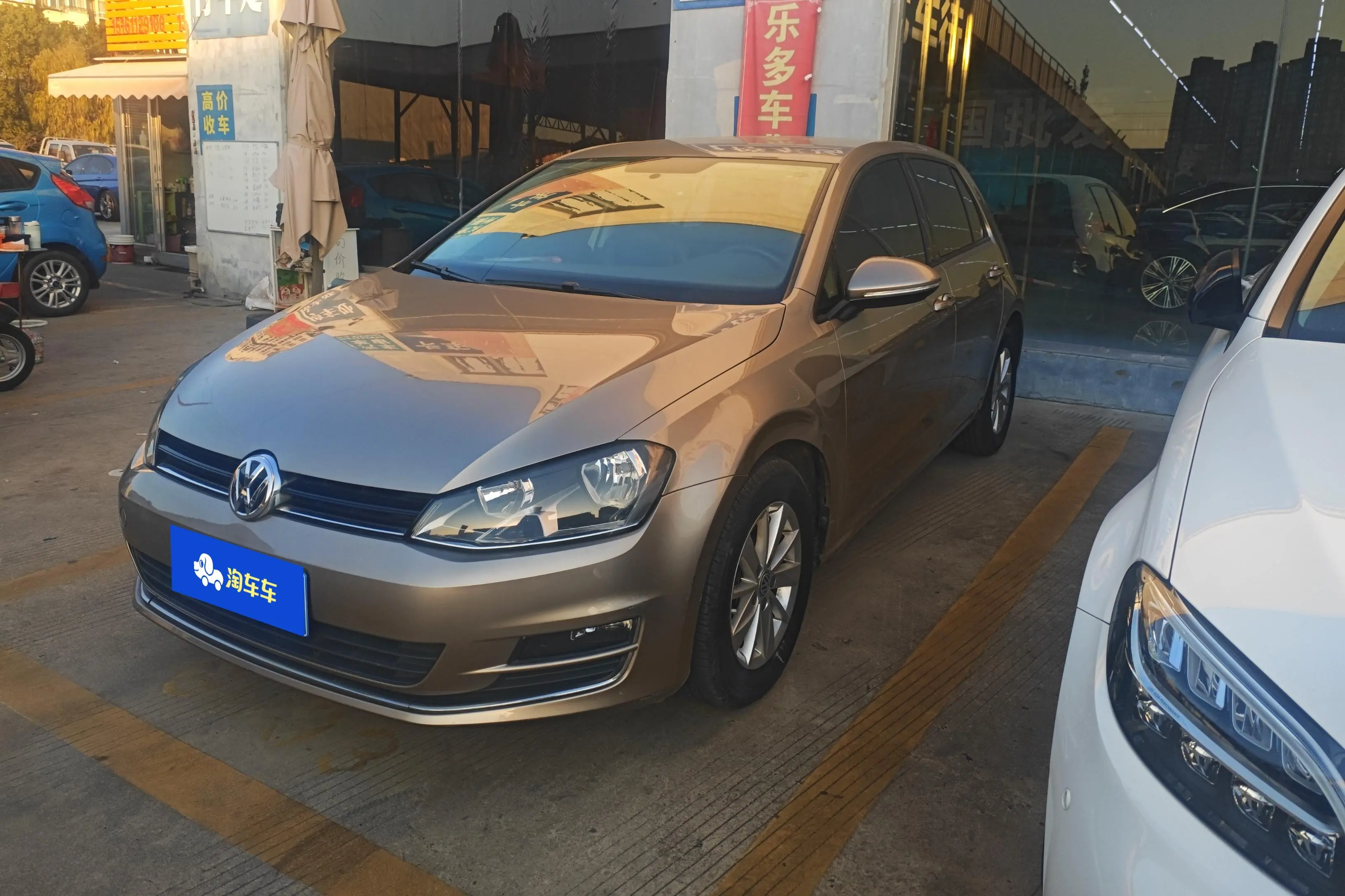 Volkswagen Golf  из Китая