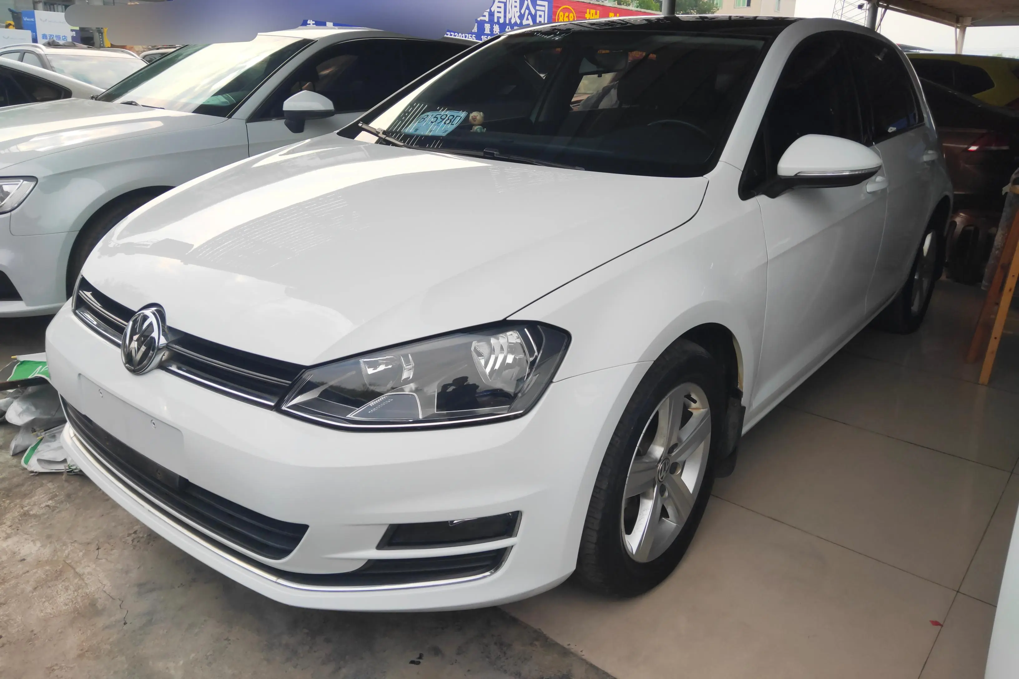 Volkswagen Golf  из Китая