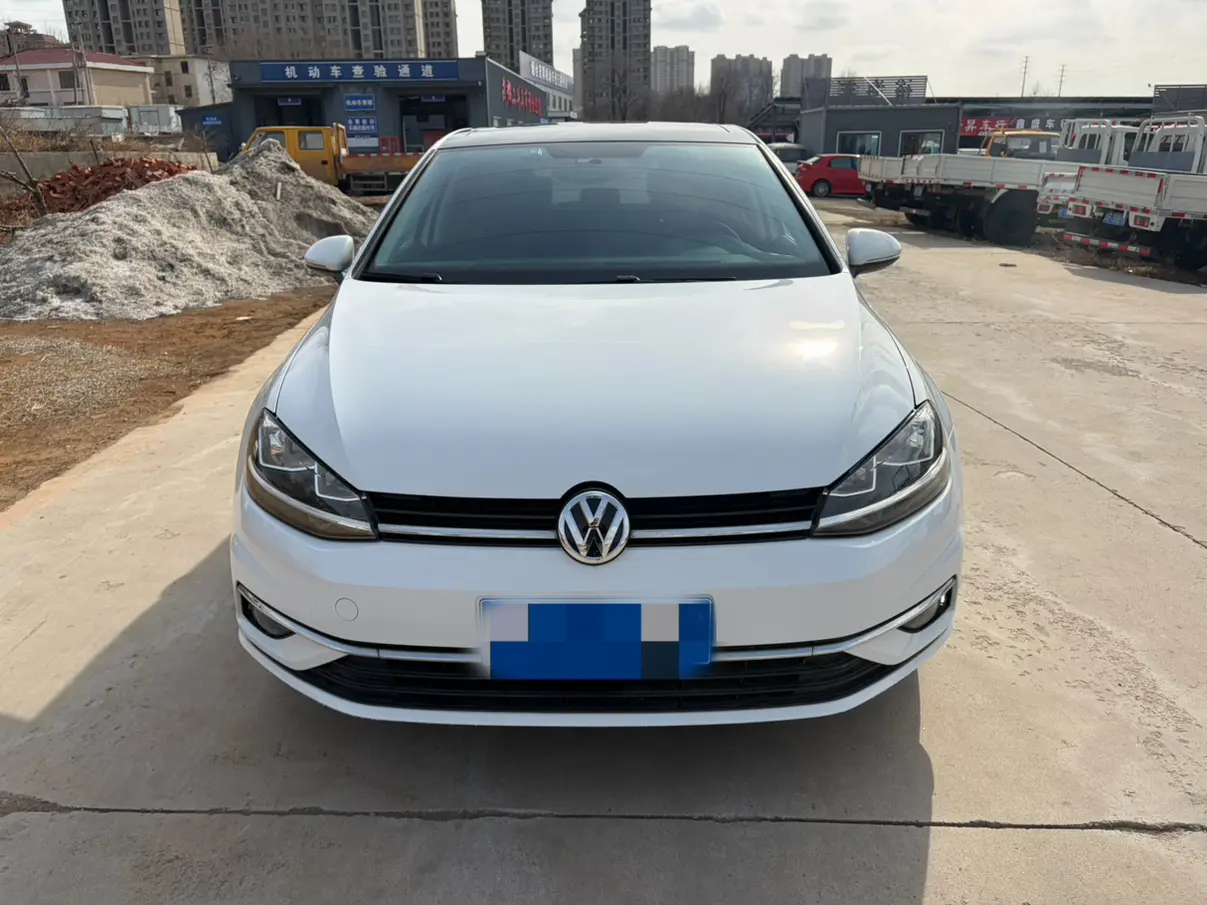 Volkswagen Golf  из Китая