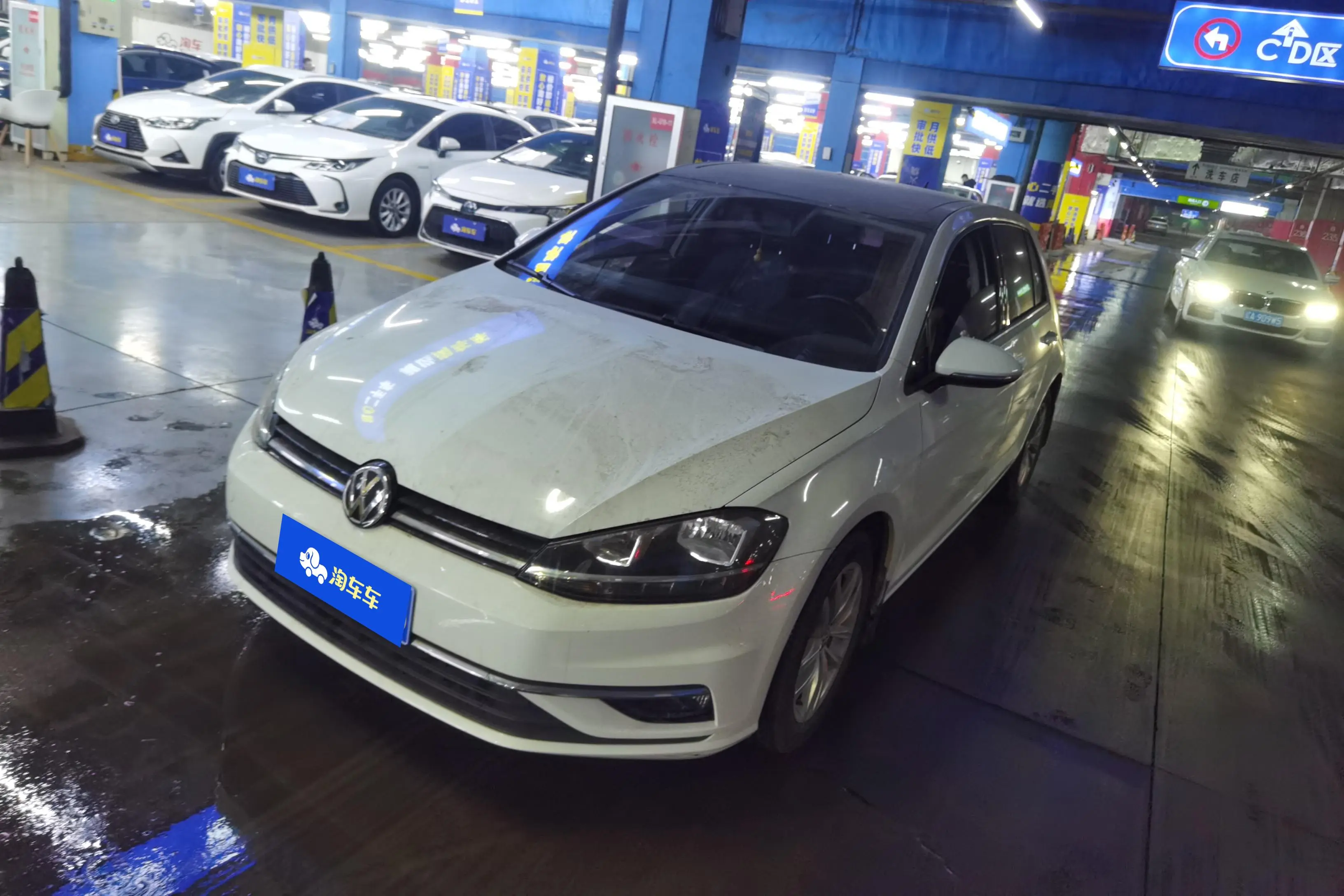 Volkswagen Golf  из Китая