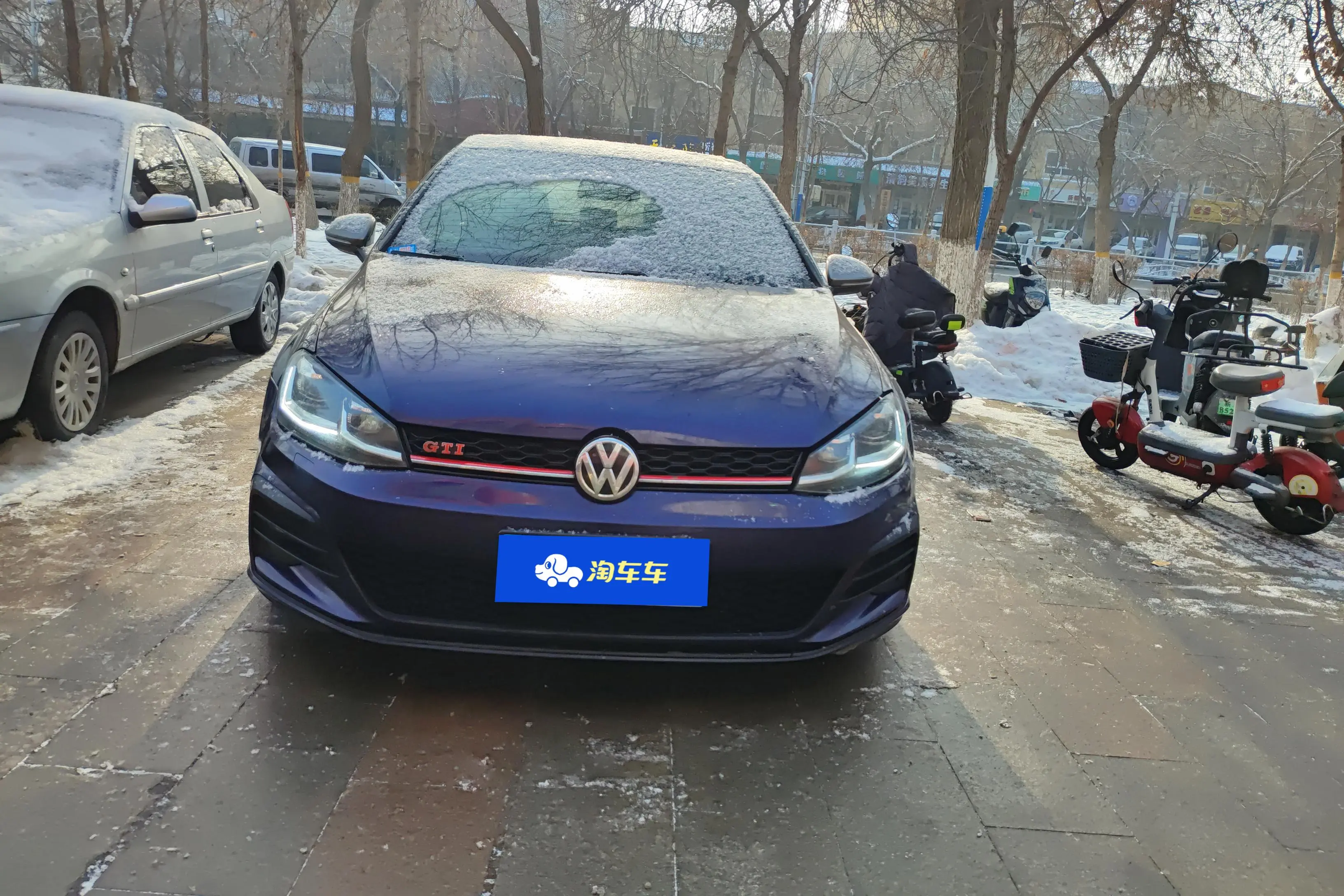 Volkswagen Golf  из Китая