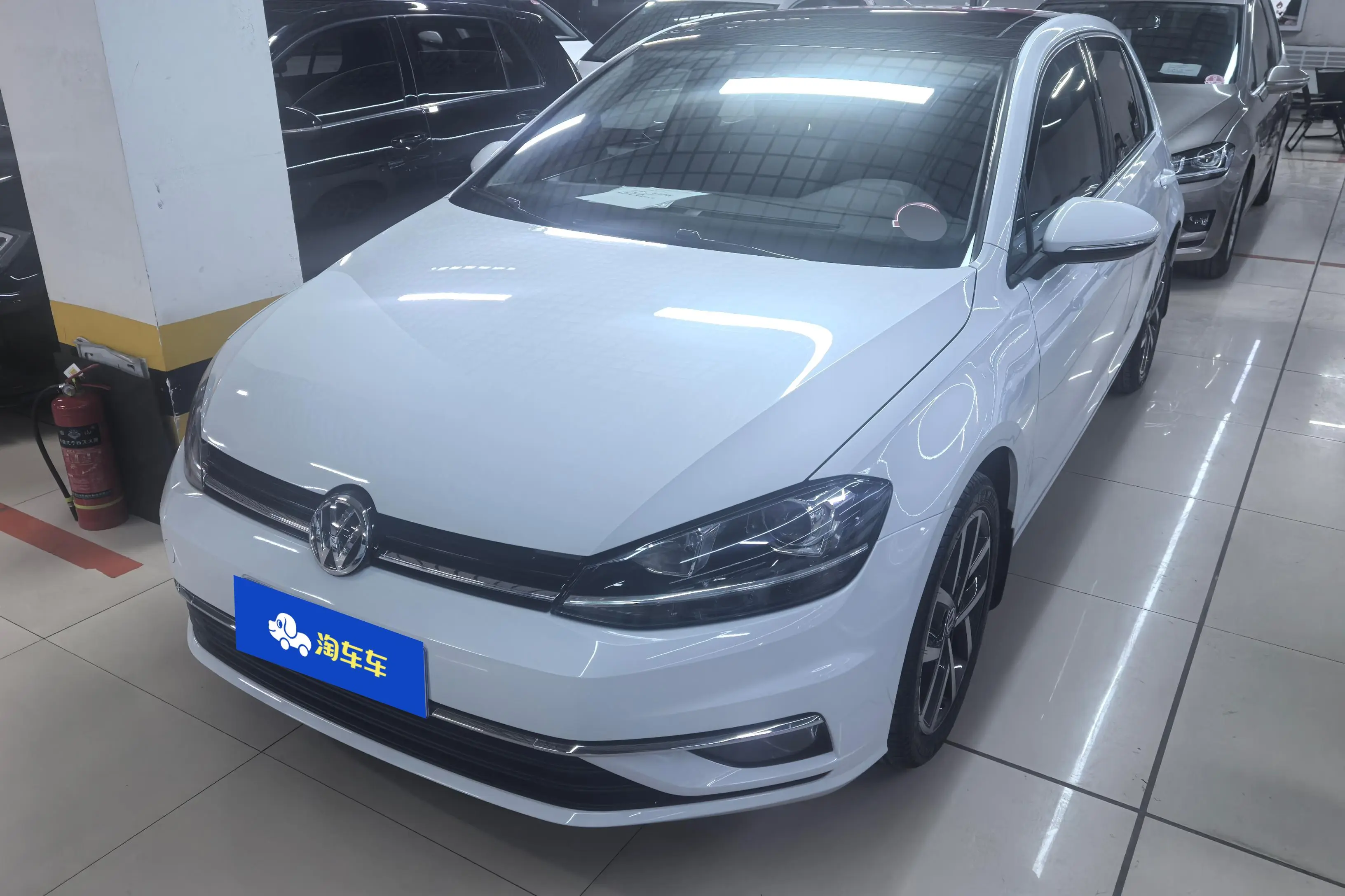 Volkswagen Golf  из Китая