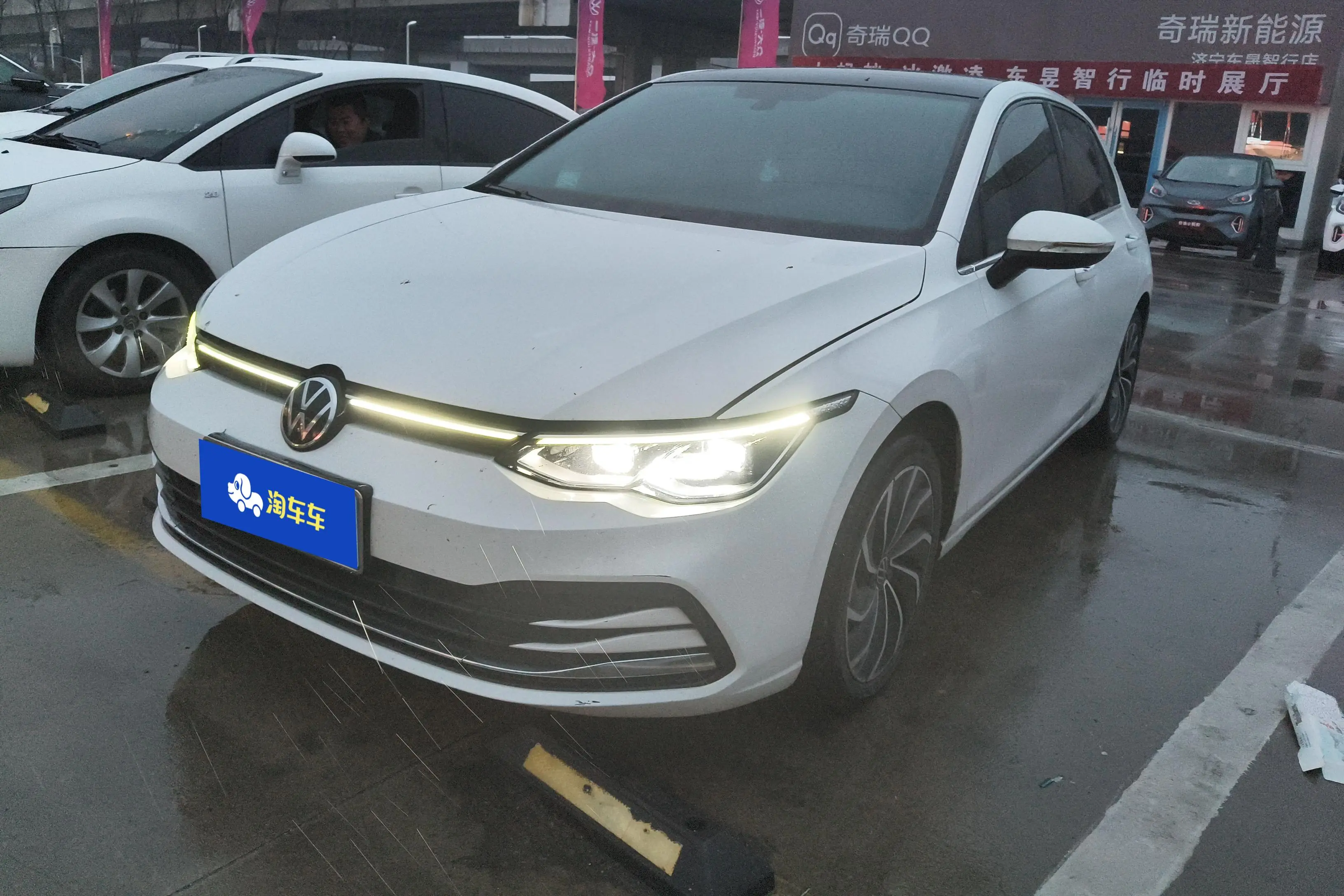 Volkswagen Golf  из Китая