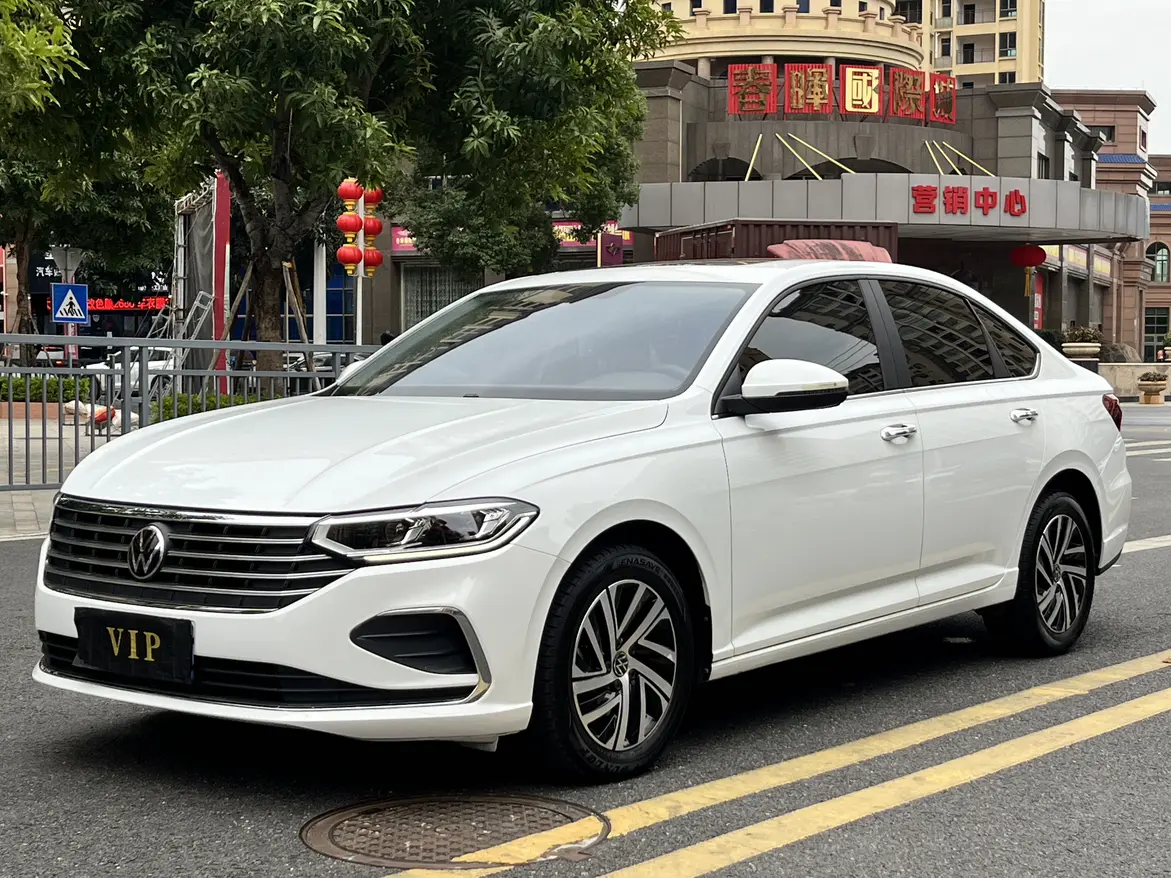 Volkswagen Lavida  из Китая