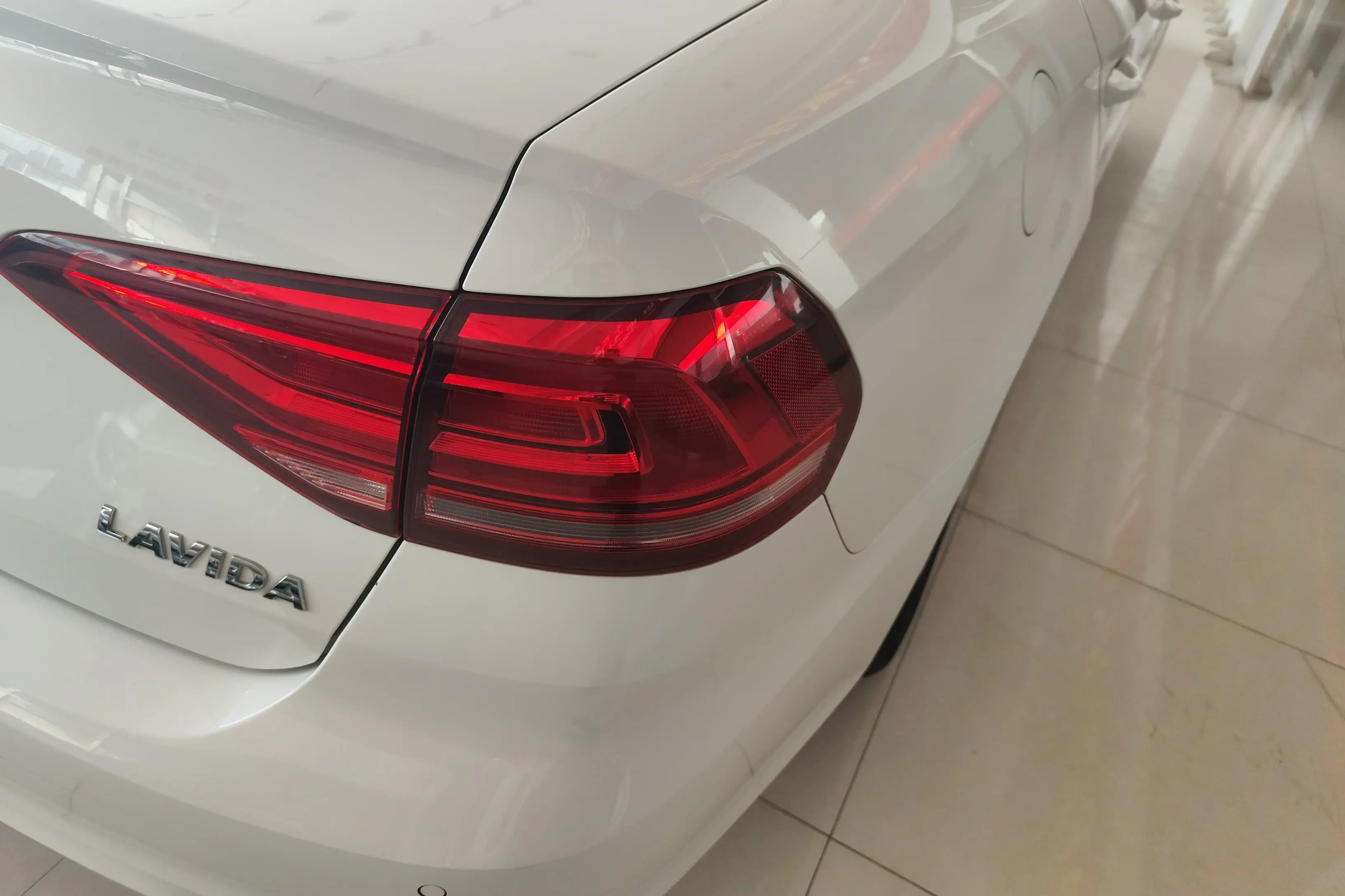 Volkswagen Lavida  из Китая