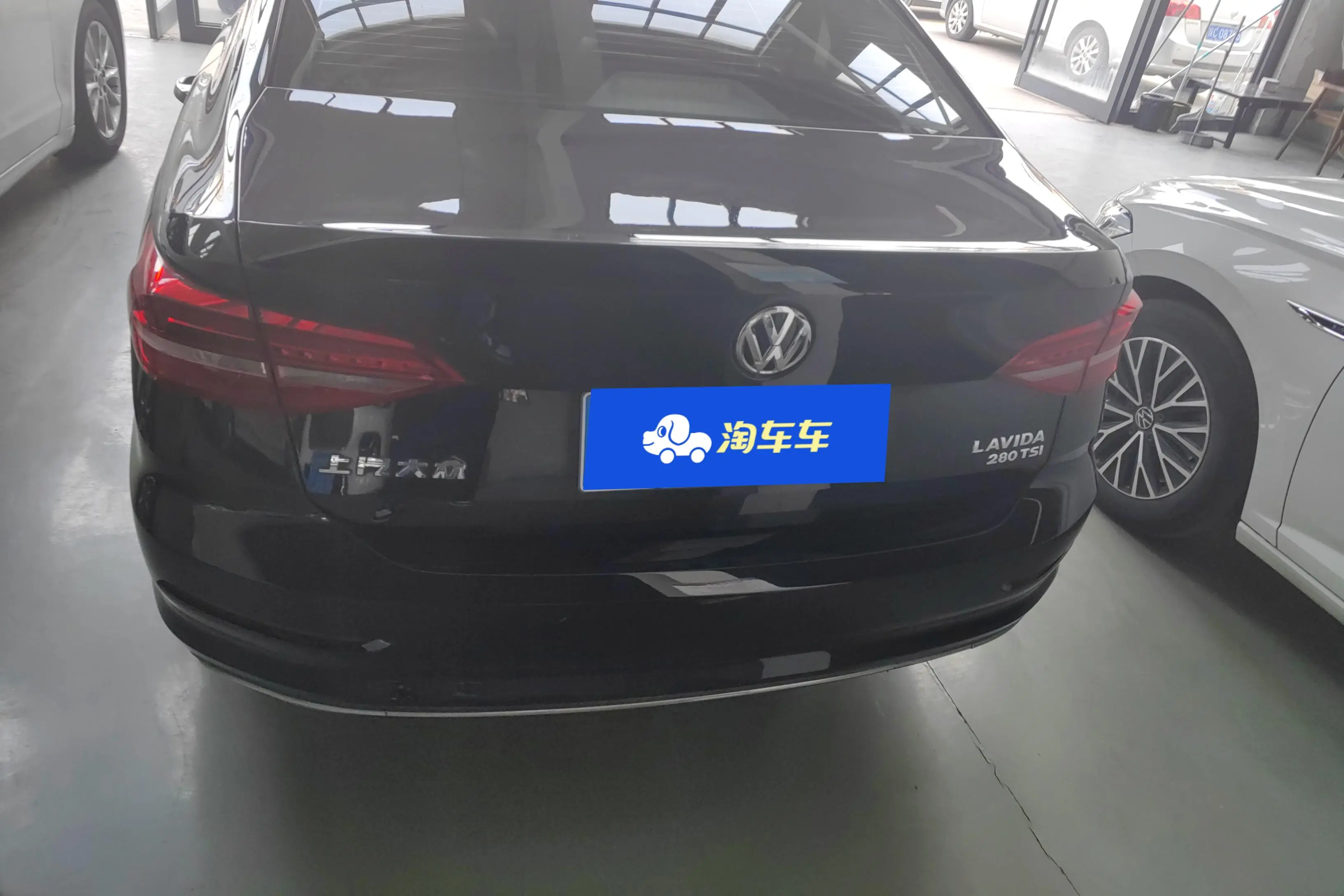 Volkswagen Lavida  из Китая