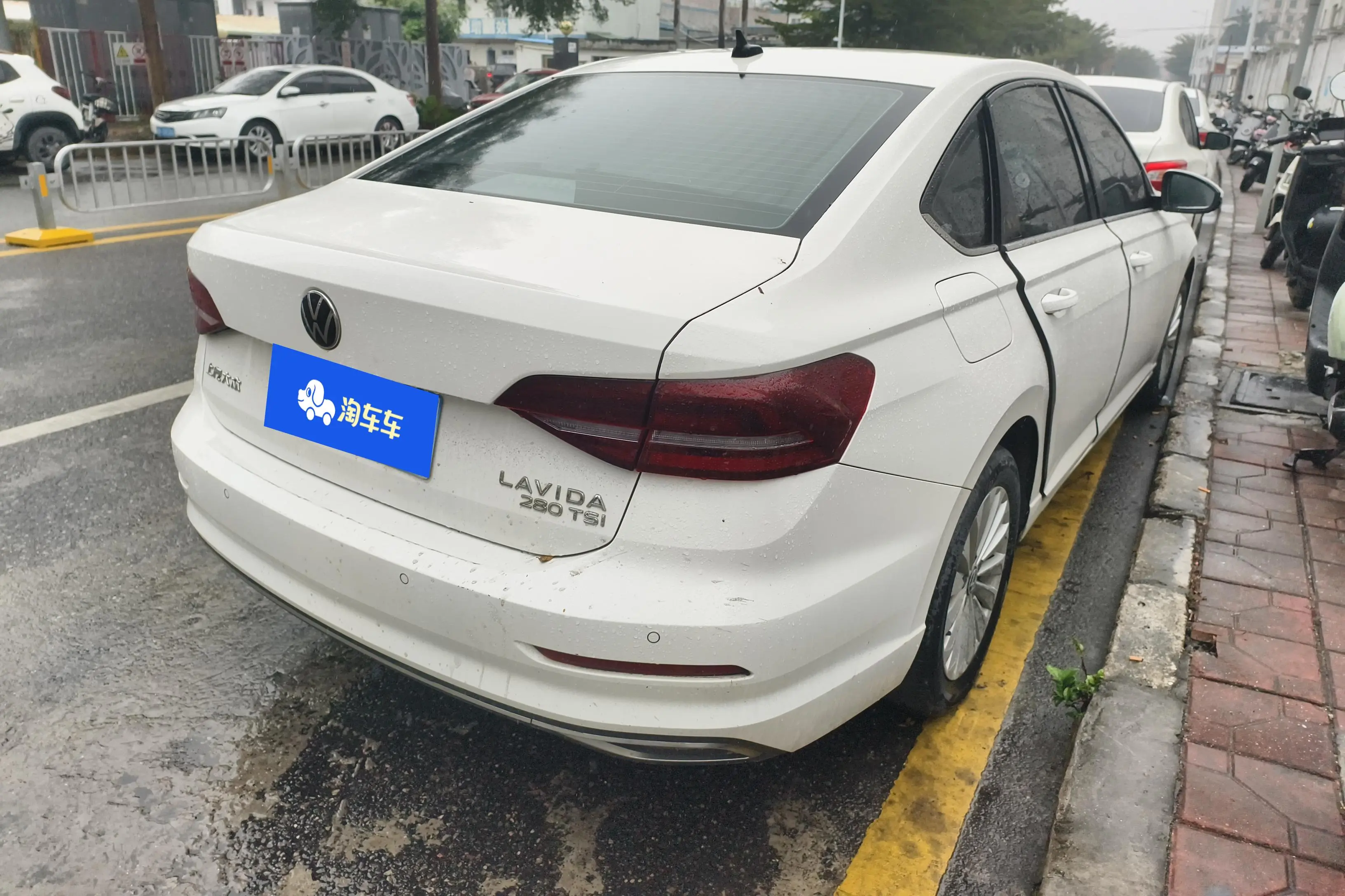 Volkswagen Lavida  из Китая