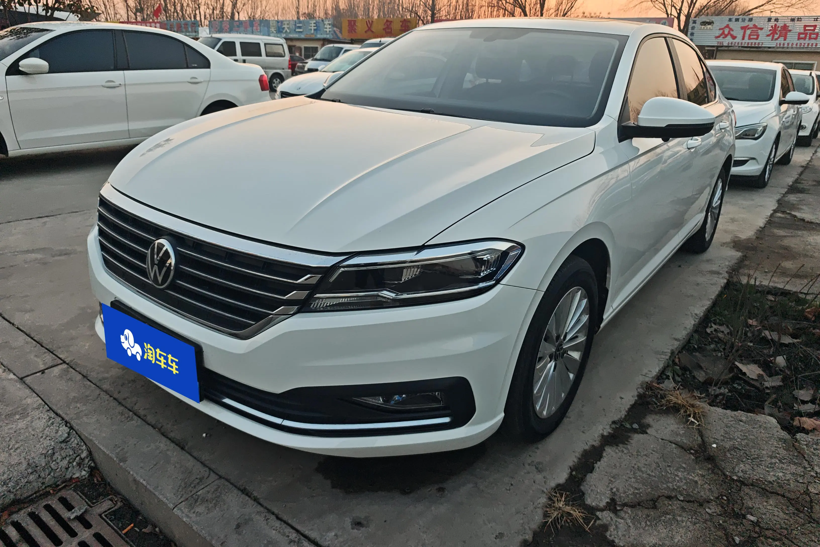 Volkswagen Lavida  из Китая