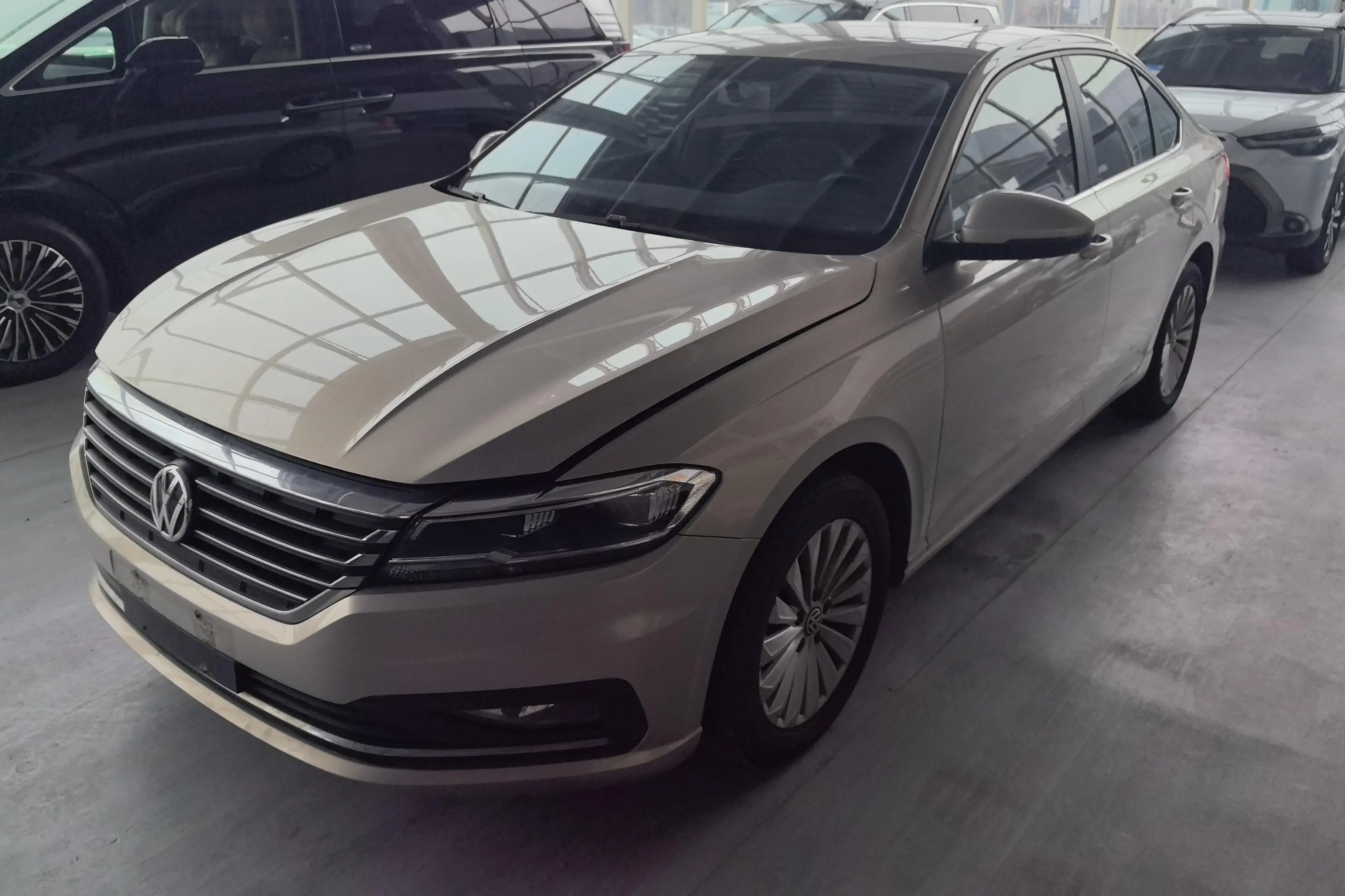 Volkswagen Lavida  из Китая