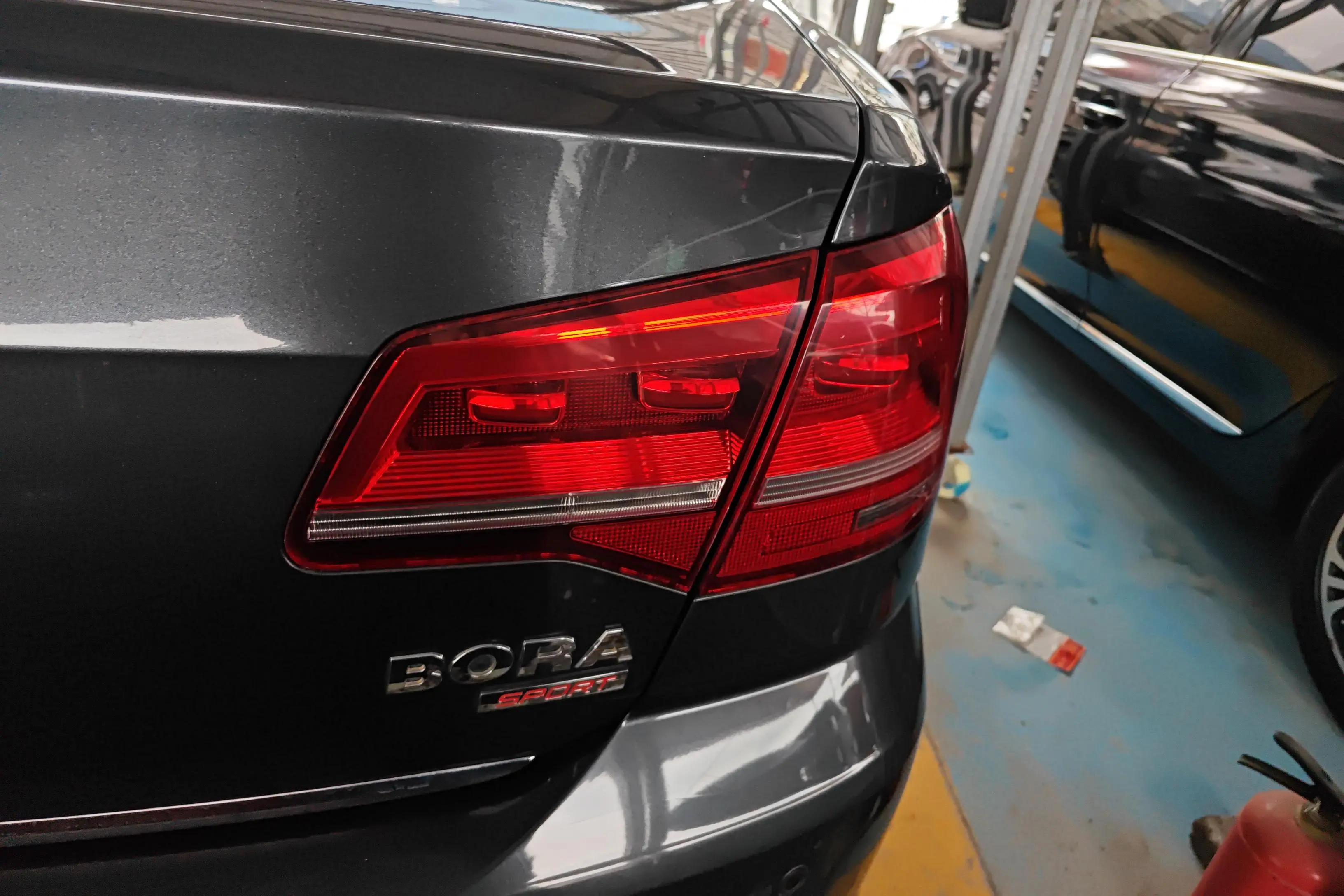 Volkswagen Bora  из Китая