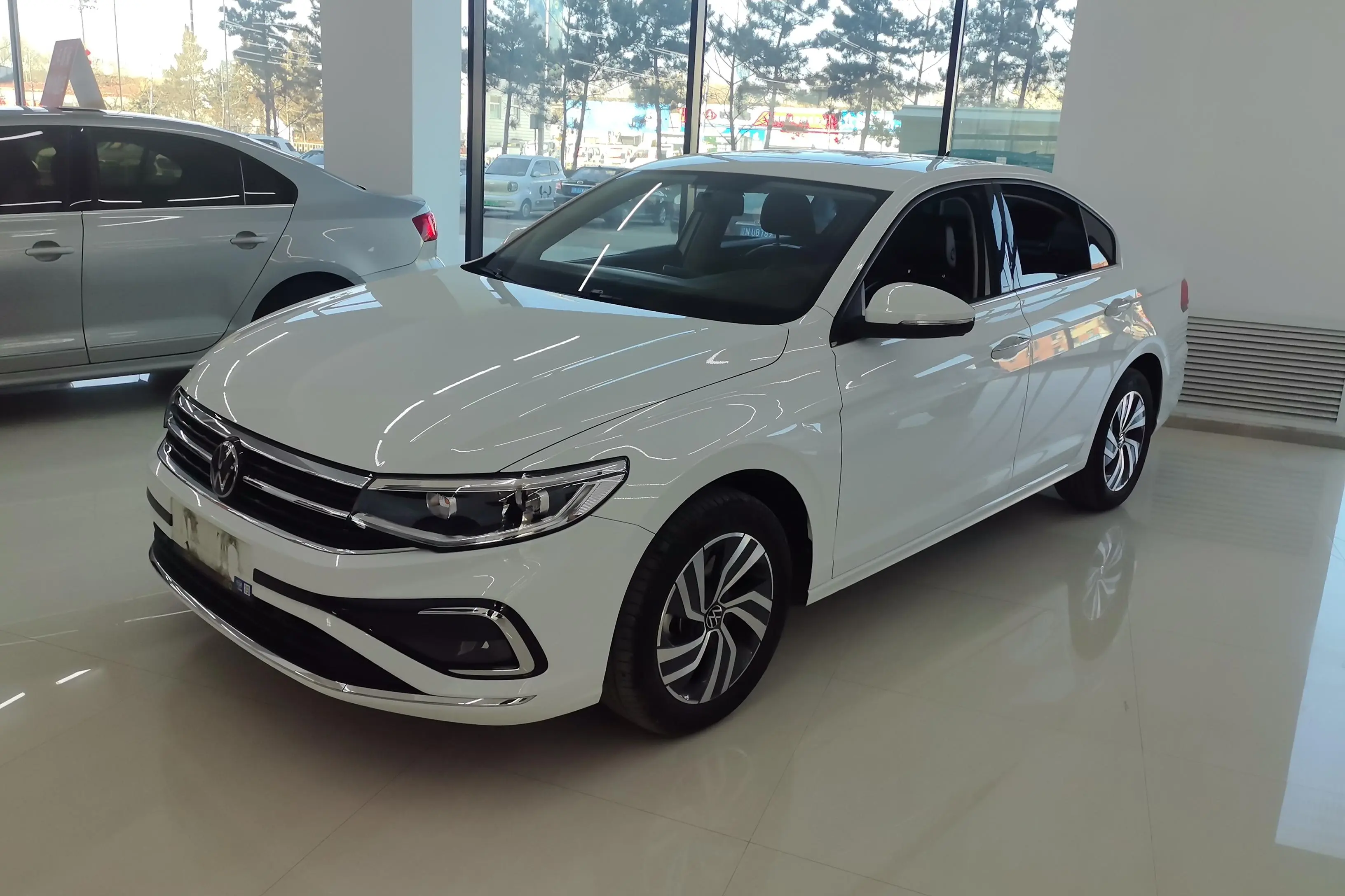 Volkswagen Bora  из Китая