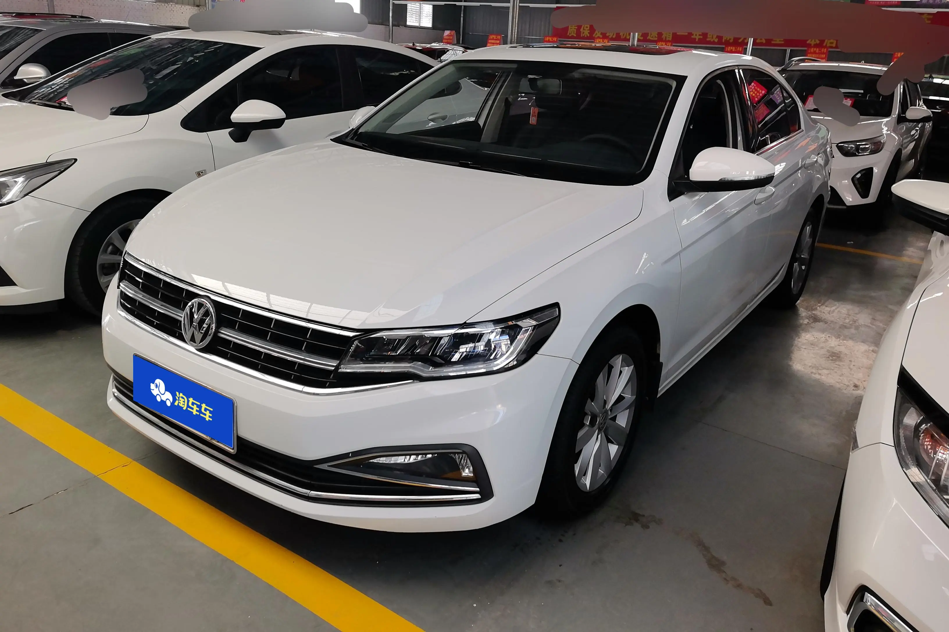 Volkswagen Bora  из Китая