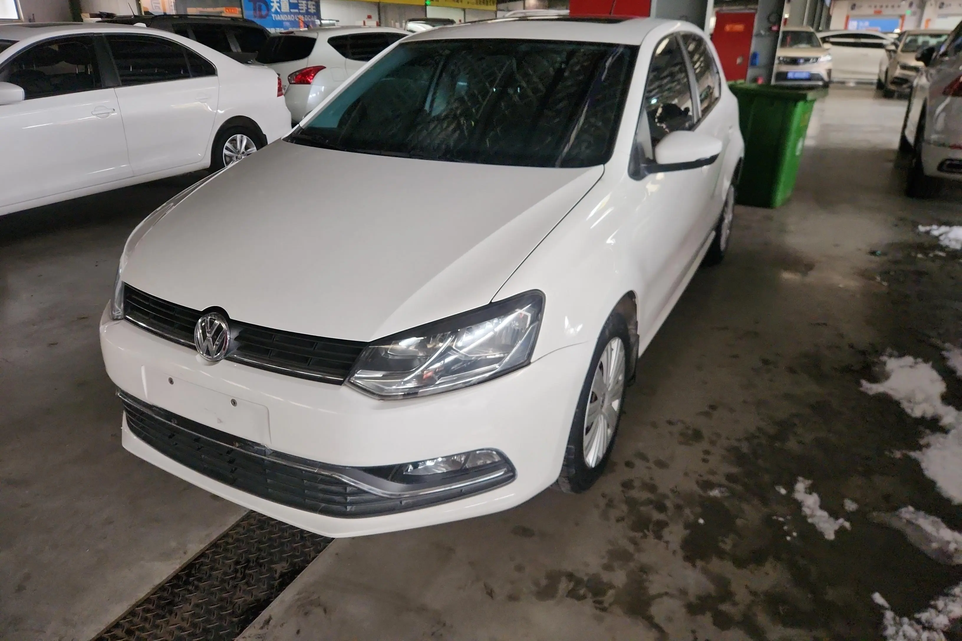 Volkswagen Polo  из Китая